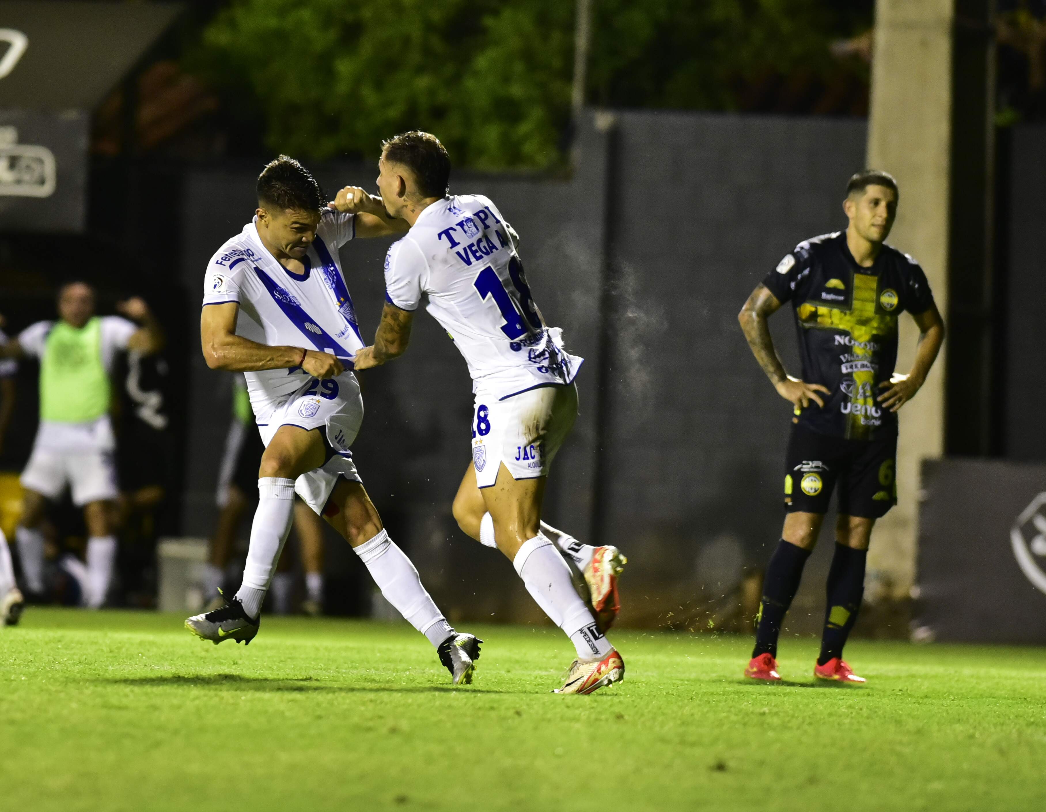 Sportivo Ameliano Vs De Mayo El Primer Choque De Este S Bado