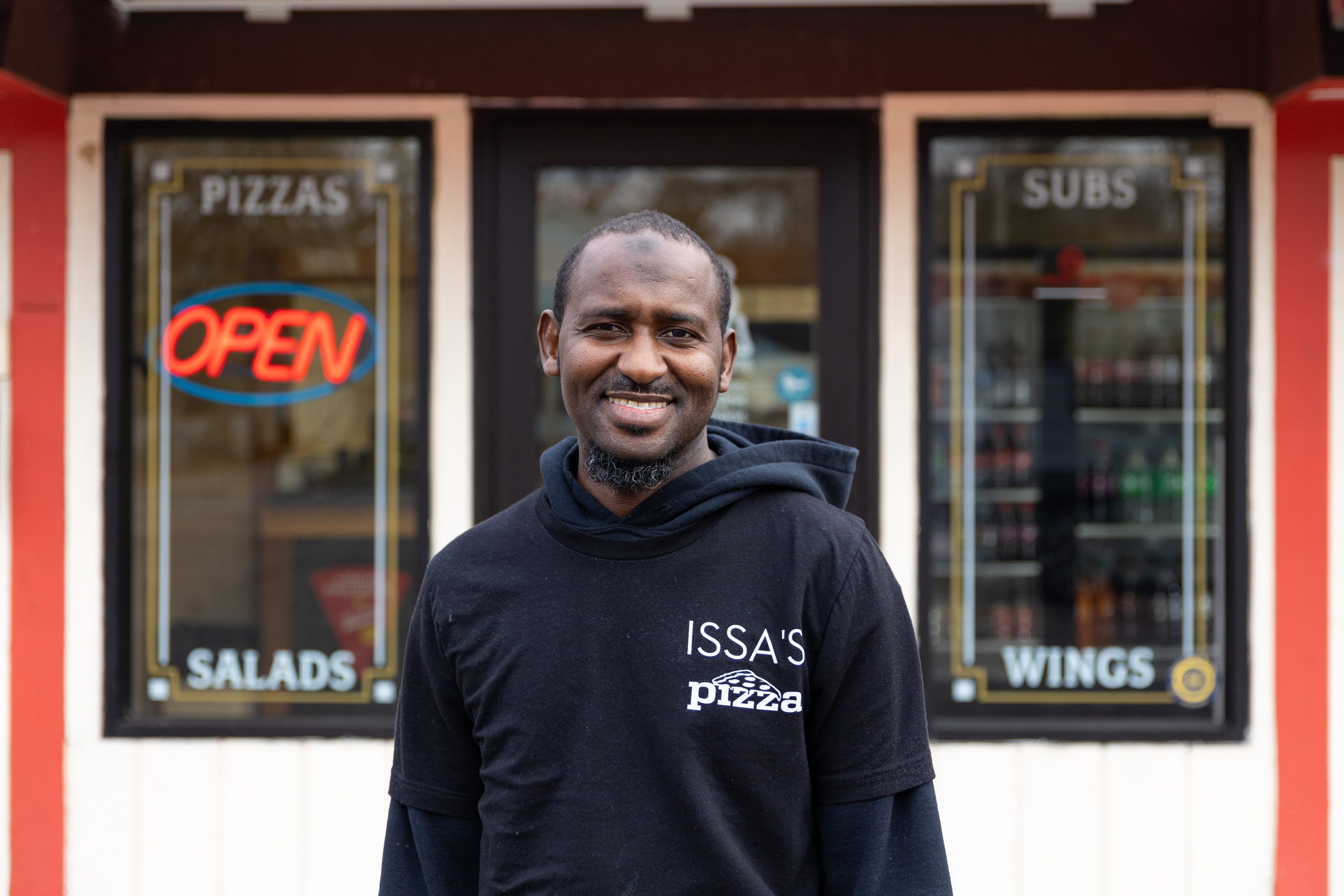 Issa S Pizza Celebrates Grand Opening In Ypsilanti Mlive