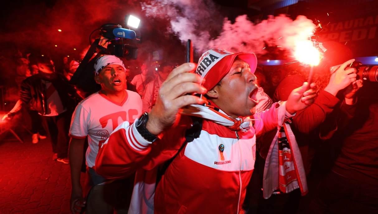 Per A La Final De La Copa Am Rica Hinchas Celebraron Con Fuegos