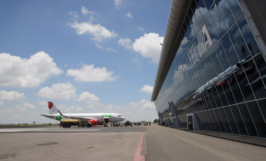 Suspenden vuelos en el aeropuerto Hermanos Serdán por caída de ceniza