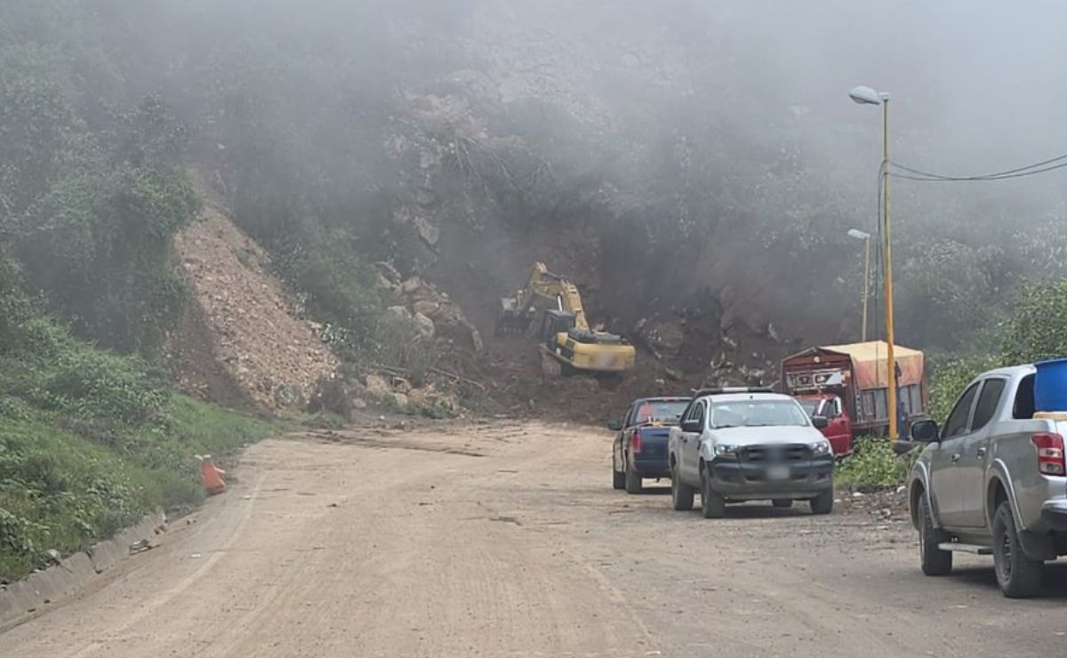 Contin A El Cierre En La Autopista Puebla Orizaba Por Deslave En El