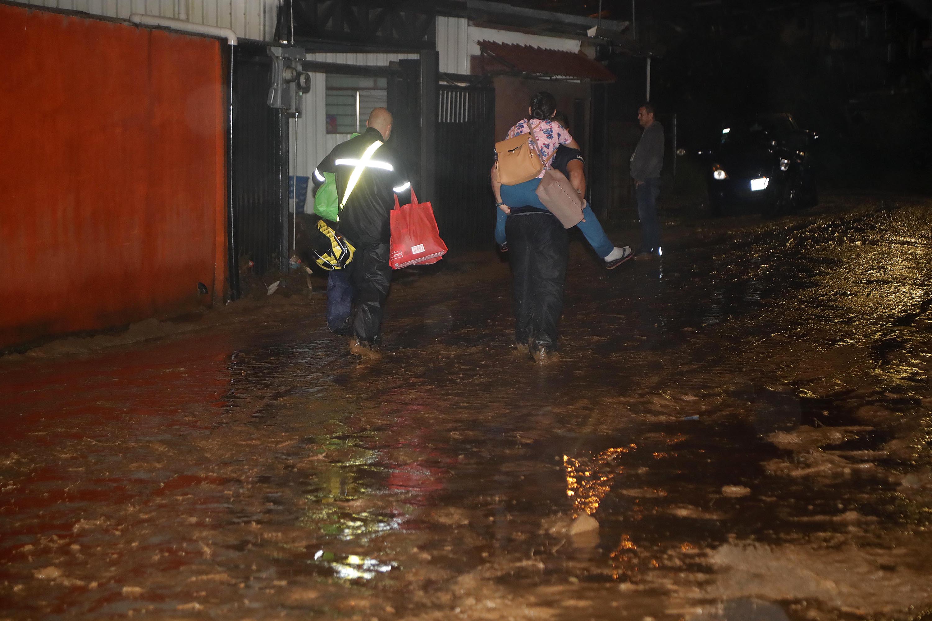 Aguaceros Causaron Incidentes Por Inundaciones En Aserr Y