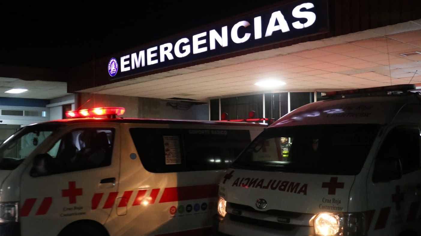 Dos hombres terminaron en el hospital tras ser vapuleados en Pococí y