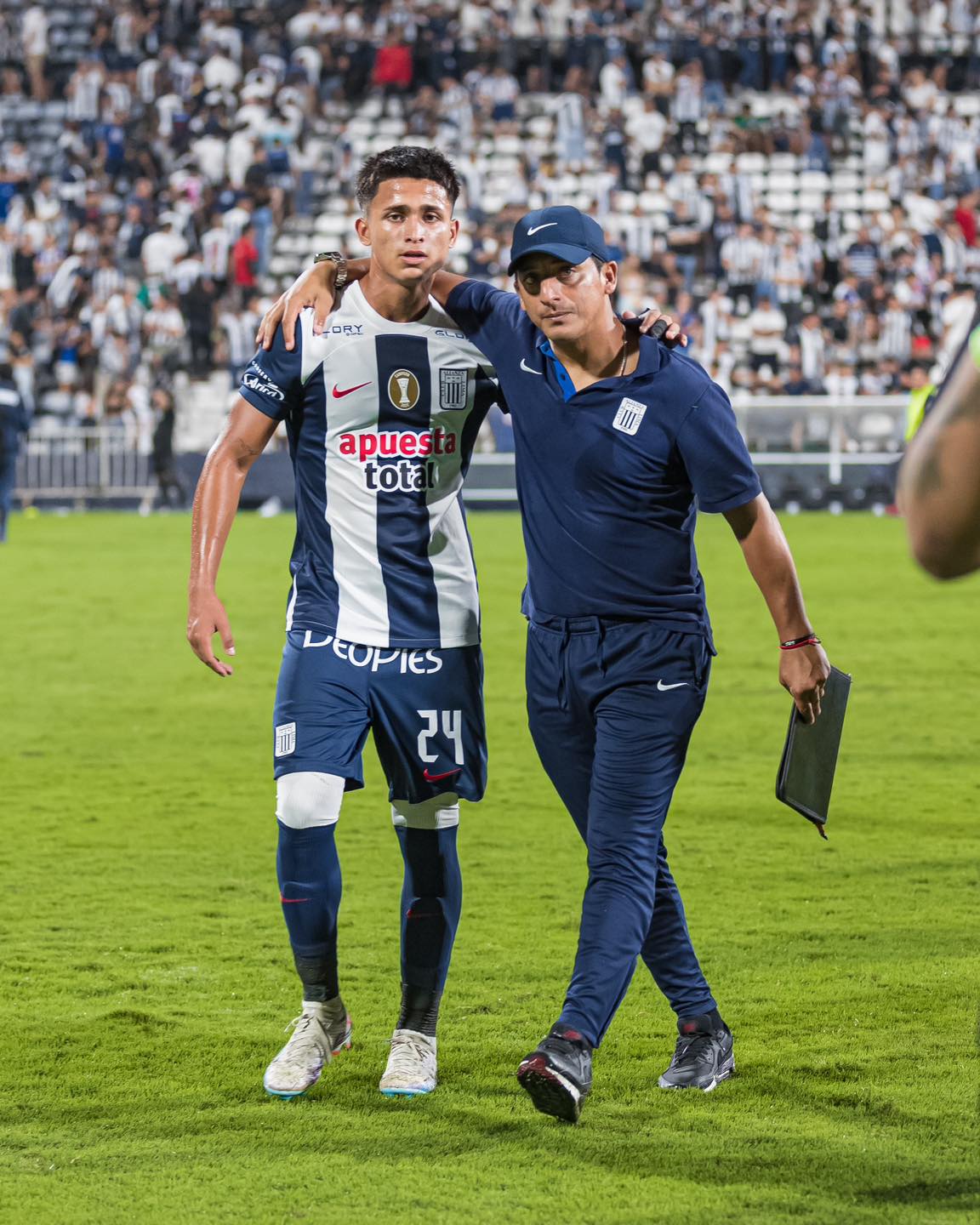 Gerente de Alianza Lima se pronunció sobre la continuidad del DT