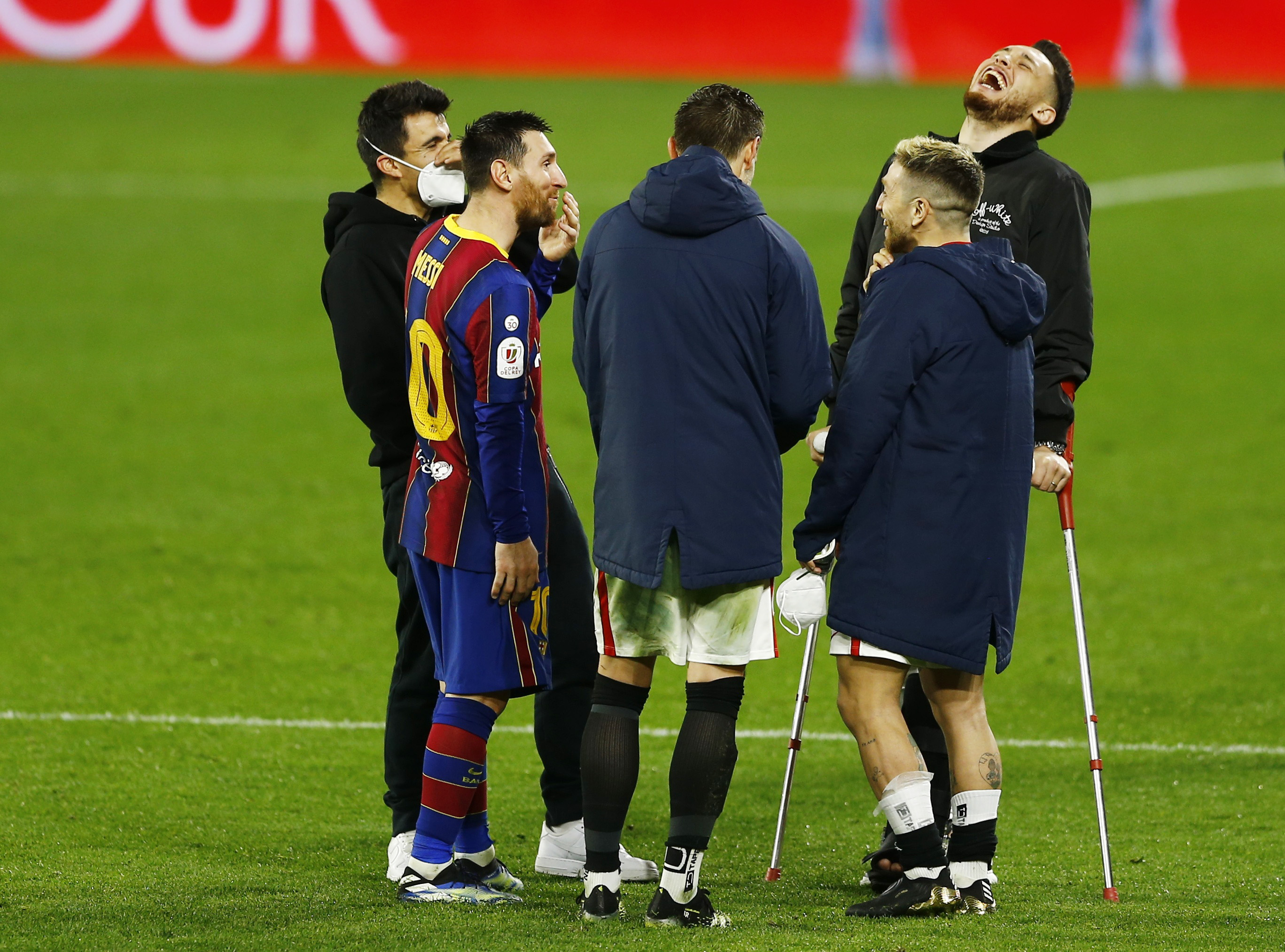 El C Nclave Argentino En Sevilla Barcelona De Qu Habl Messi Con Papu