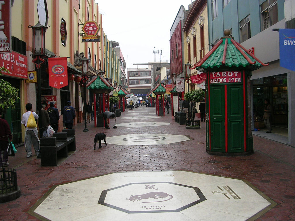 Calle Capón el barrio chino que sobrevivió a mortales epidemias y