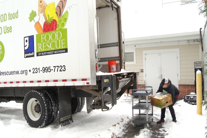 Refuse Rescue Talking Trash: Food Rescue of Northwest Michigan – 9and10News.com