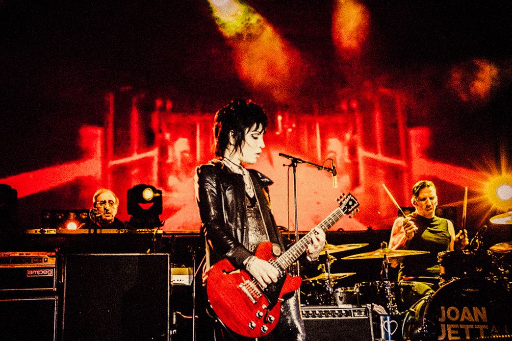 Joan Jett Press Photo - Party Between The Lines