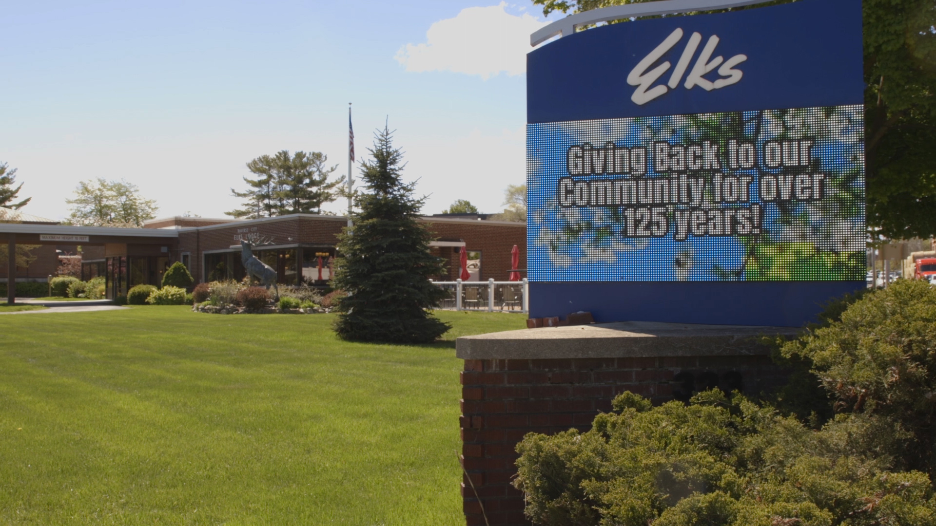 Elks Lodge in Traverse City holds fundraiser for new TCPD bikes