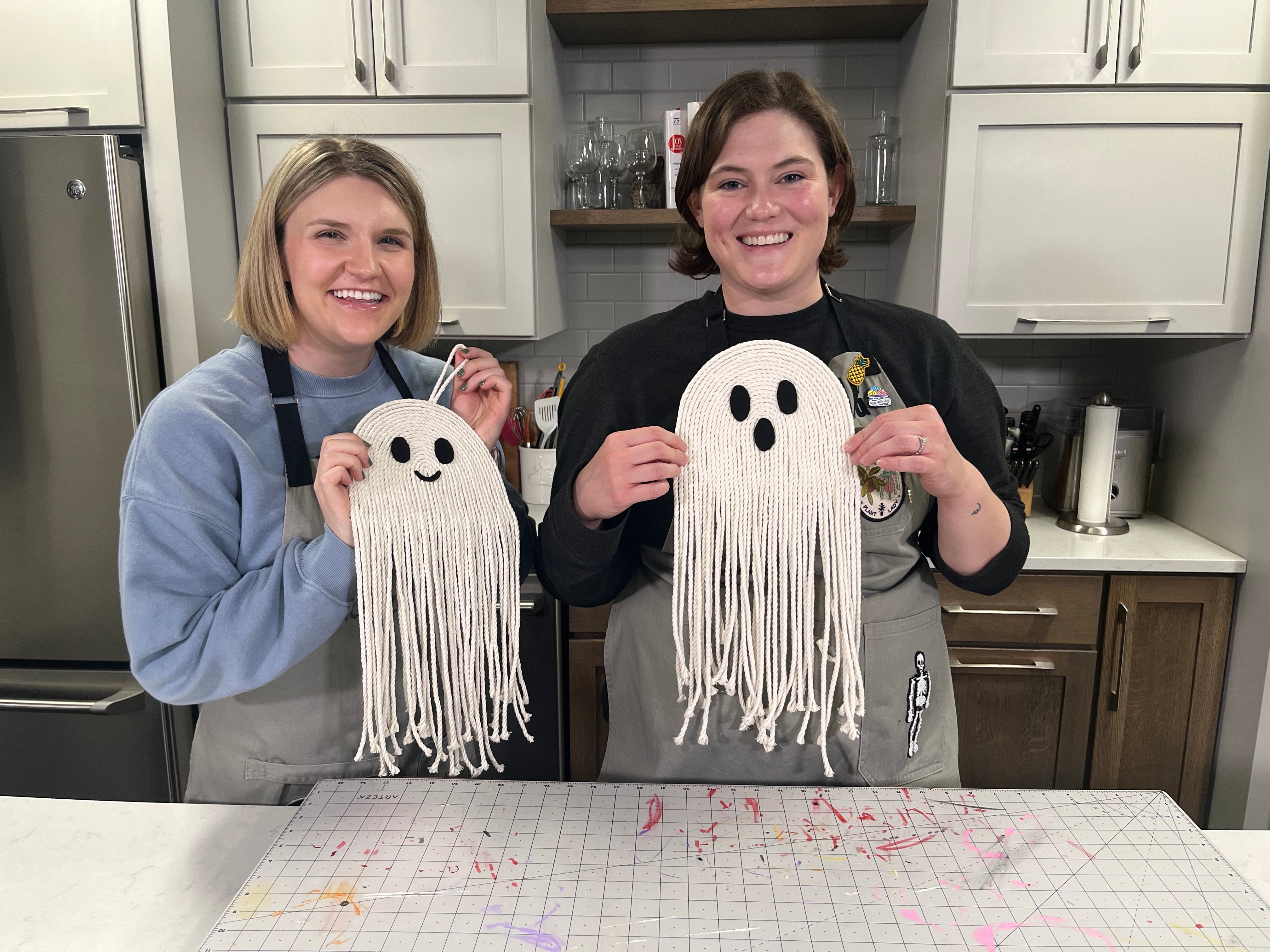 Crafting with the Katies: Making some ghostly wall art with macrame!