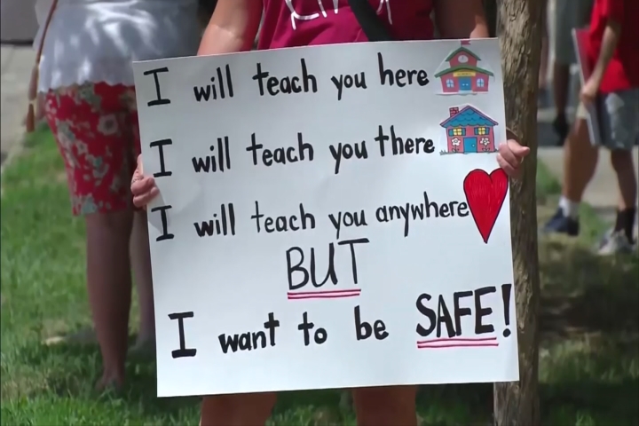Florida Teachers Signed Petition to Keep Schools Closed – 9and10News.com