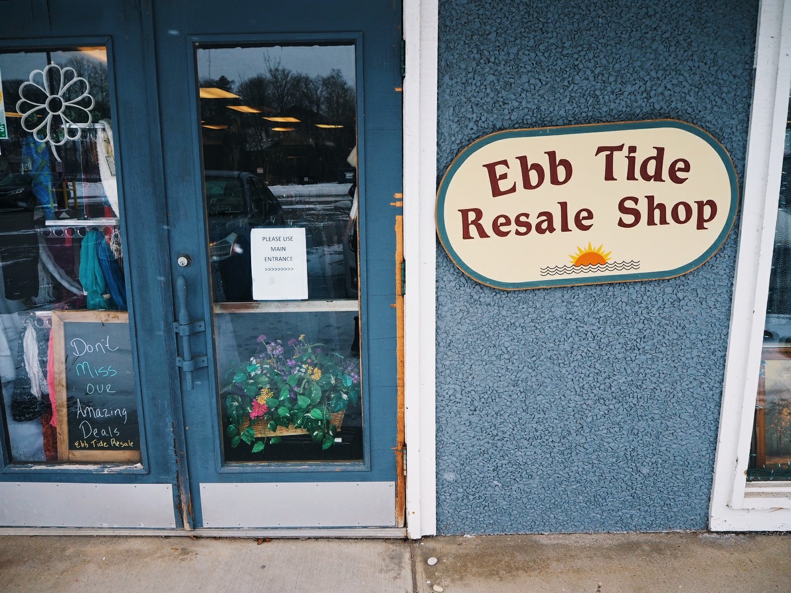 GTPulse Ebb Tide Resale Shop Going With The Flow For 29 Years 9&10