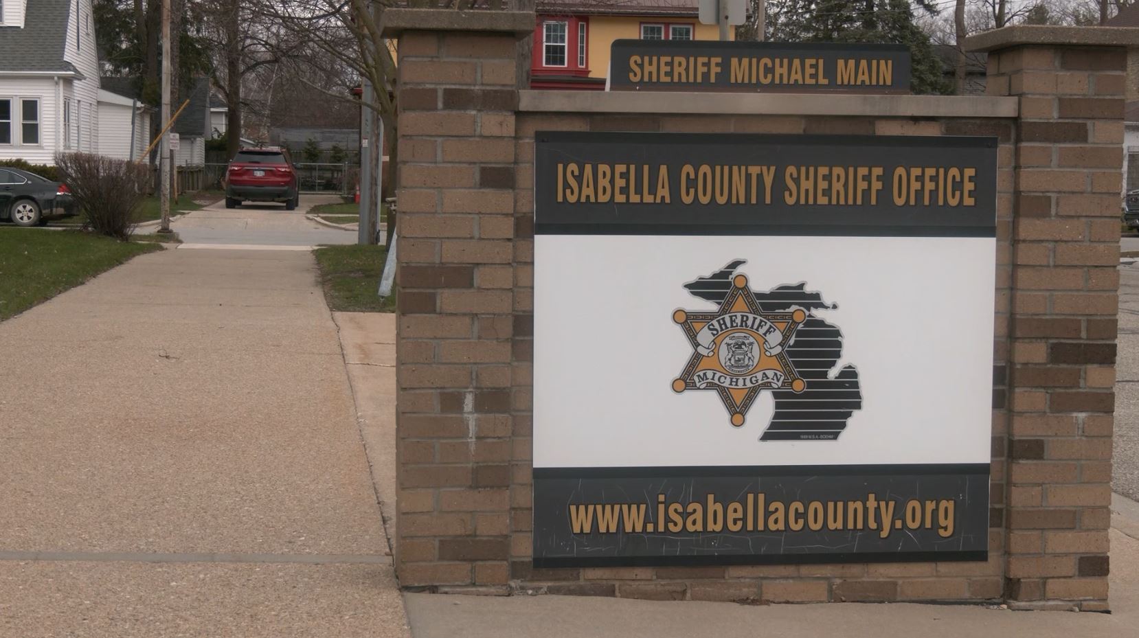 Local law enforcement and the Isabella Prosecutor reacts to entire road patrol being cut in the county