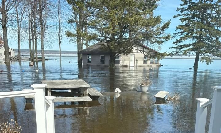 Extreme weather prompts Michigan bill for school closure waivers