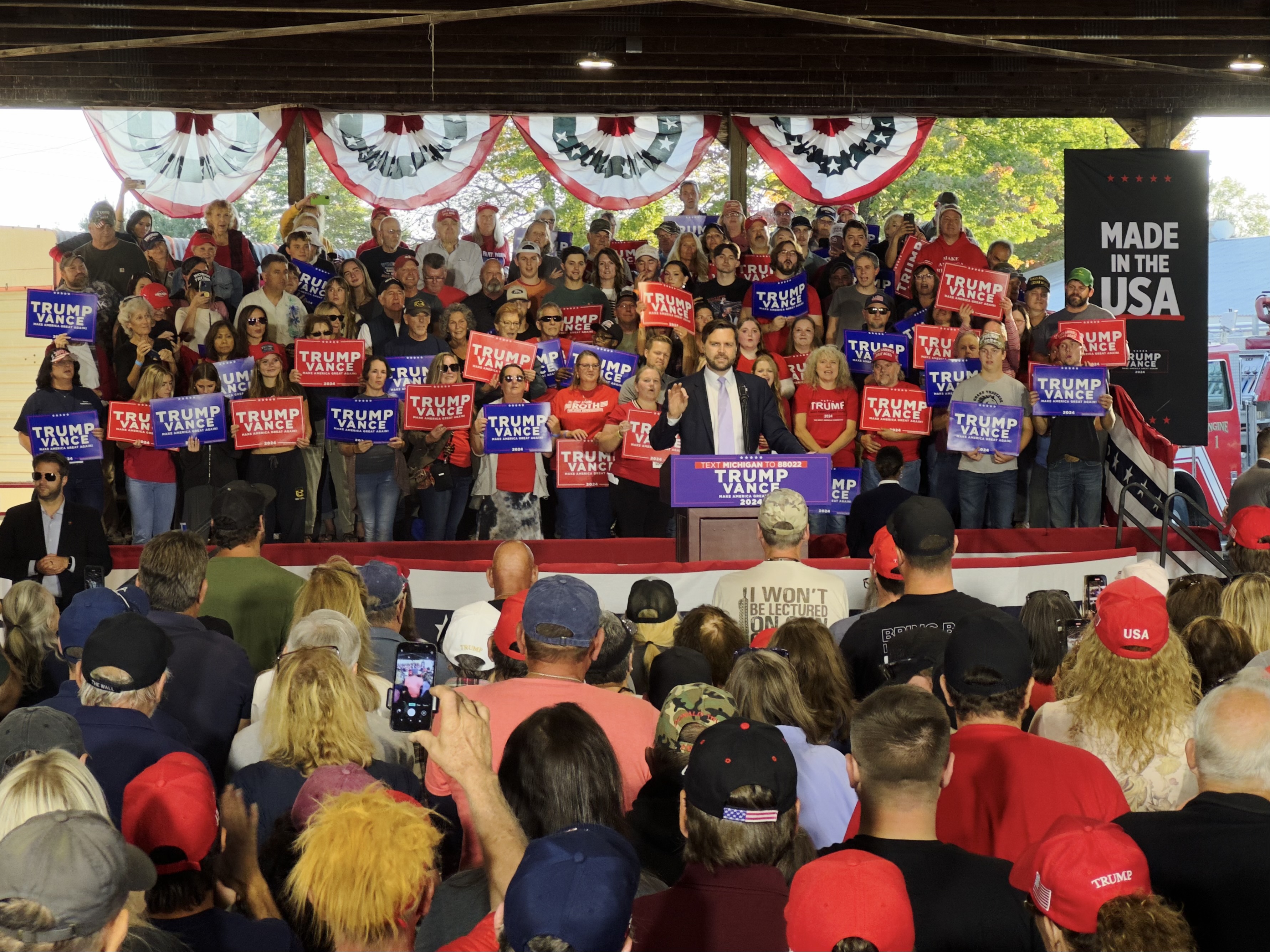 Vance Harris Rally Vance hits Harris on economic record at Traverse City rally ...