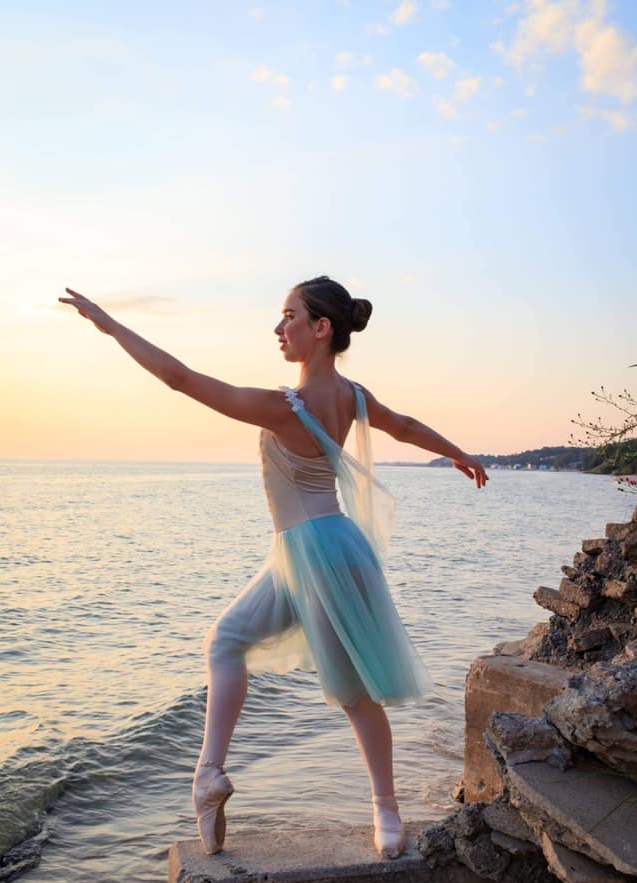 From class to the stage: How one Ludington teen ballerina balances dance and education