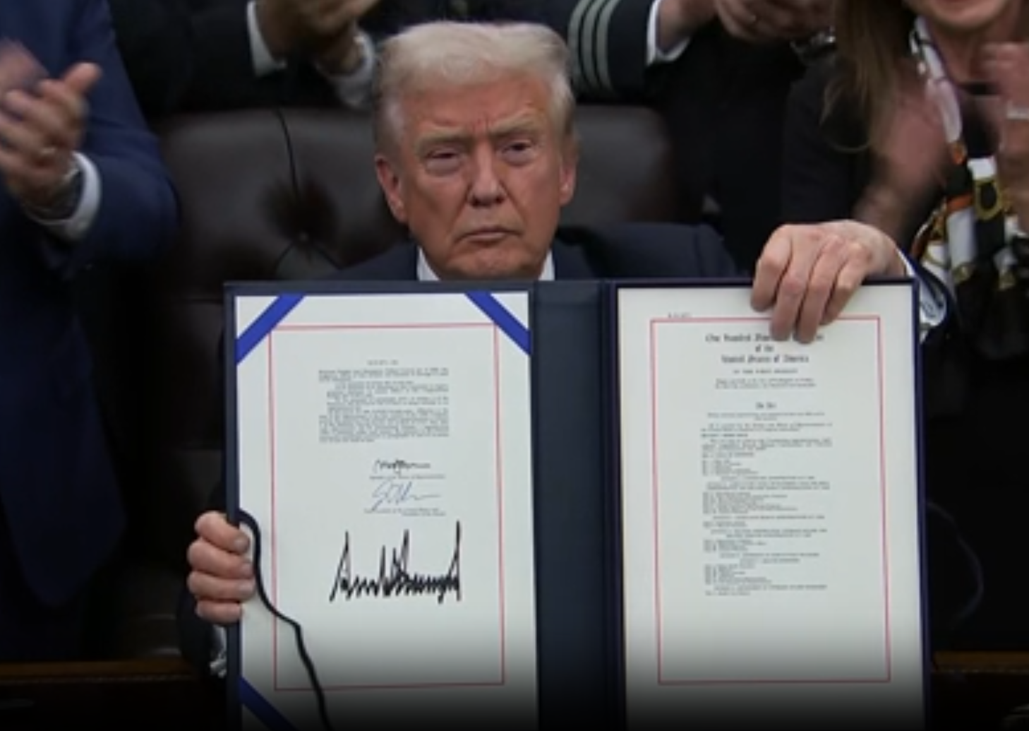 President Trump signs bill to end 43-day government shutdown ...