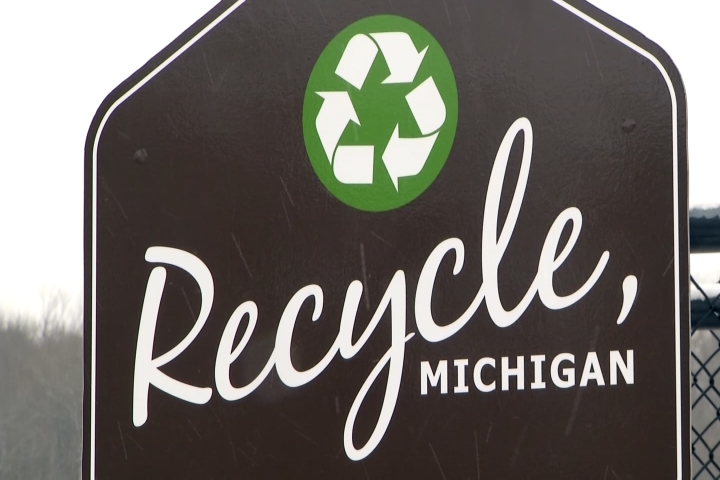 Michigan sets recycling record, tonnage equals 10 Mackinac Bridges