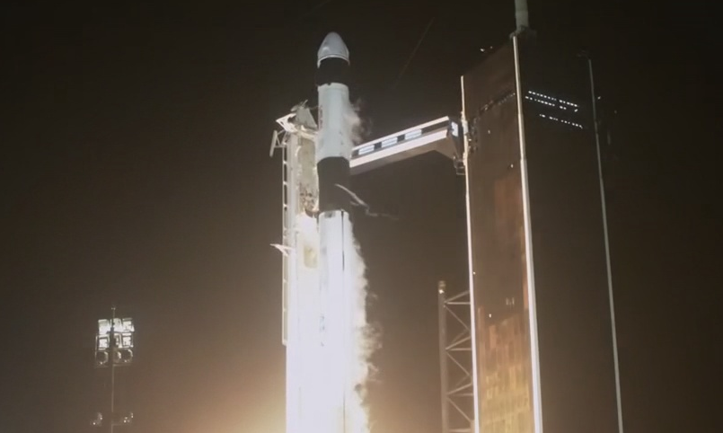 SpaceX Launches NASA Astronauts in Recycled Rocket – 9and10News.com