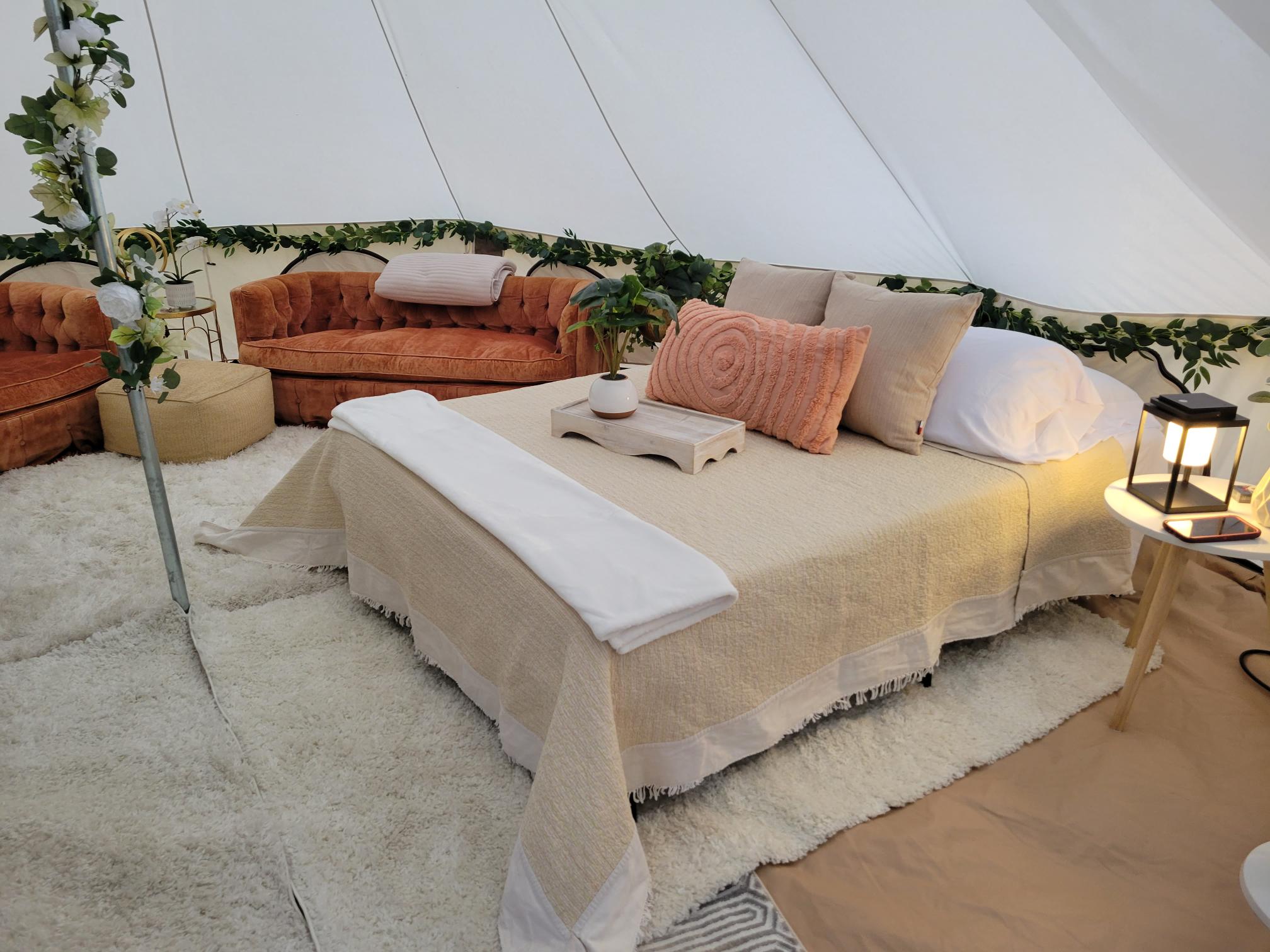 Relax and glamp ‘Under the Stars’