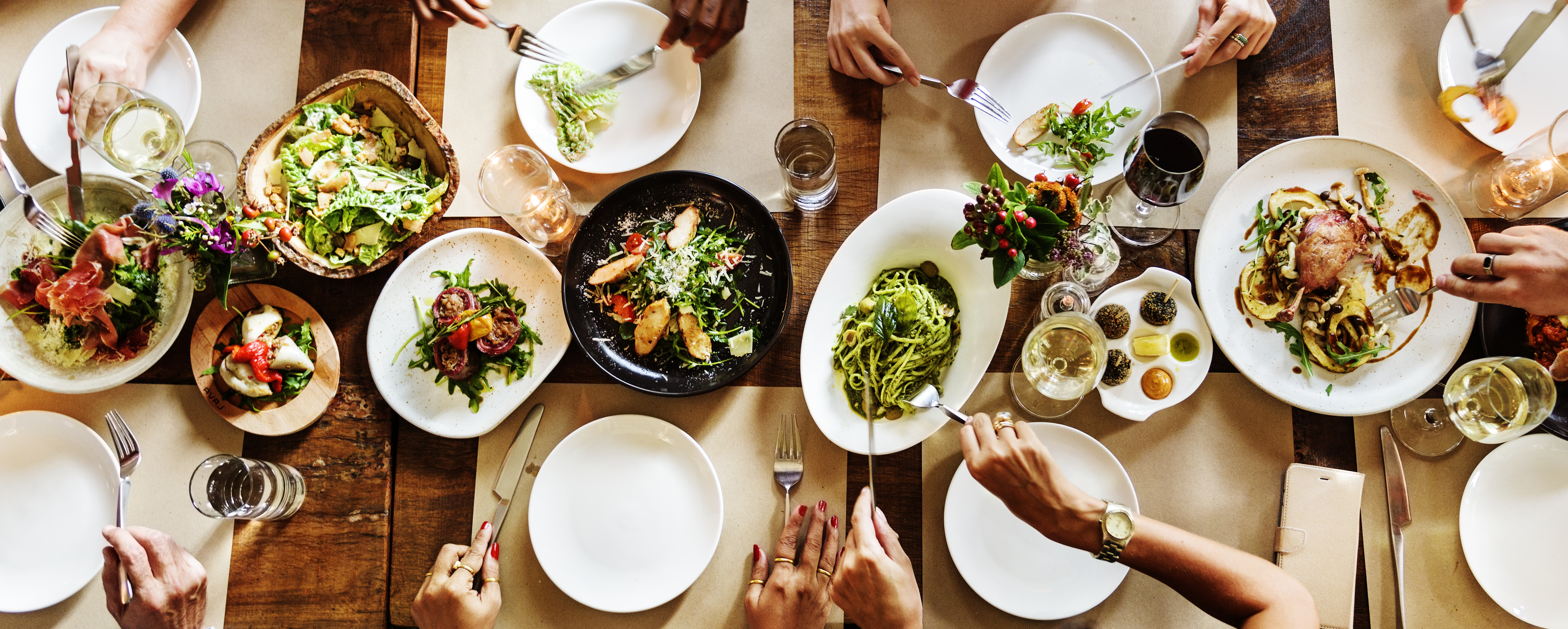 3 formas de mantener la comida caliente en una fiesta