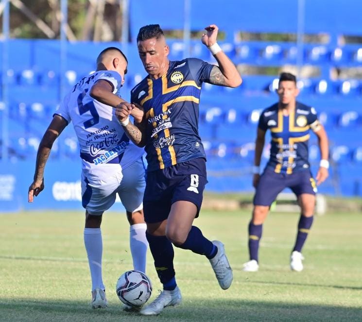 Football Mania - Sportivo Trinidense vs Fernando de la Mora 29/04/2022