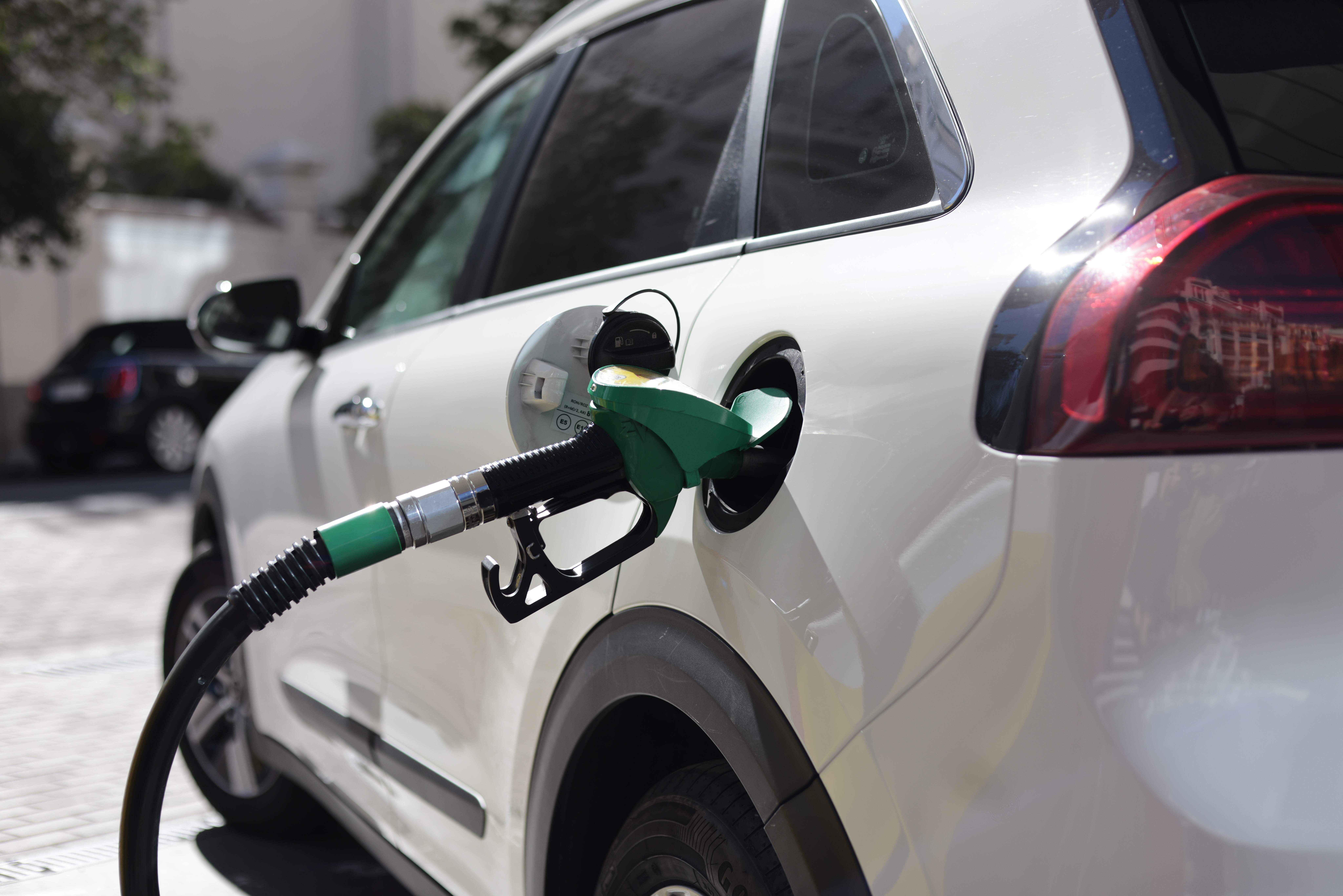 Apertura de Ormuz: ¿cuándo podría bajar el combustible en Paraguay?
