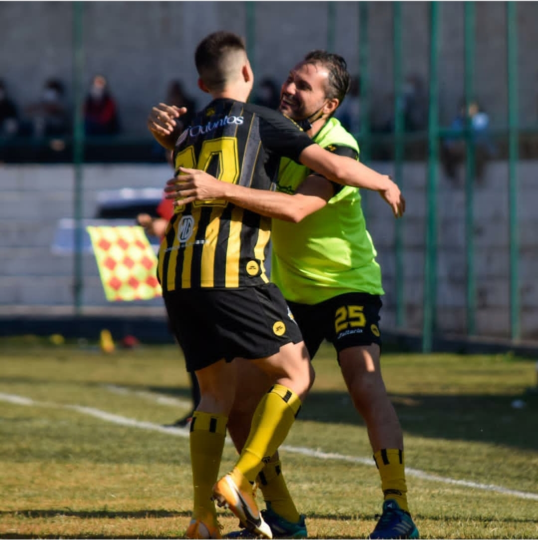 Cuatro Vencedores En La Primera B - Fútbol - ABC Color