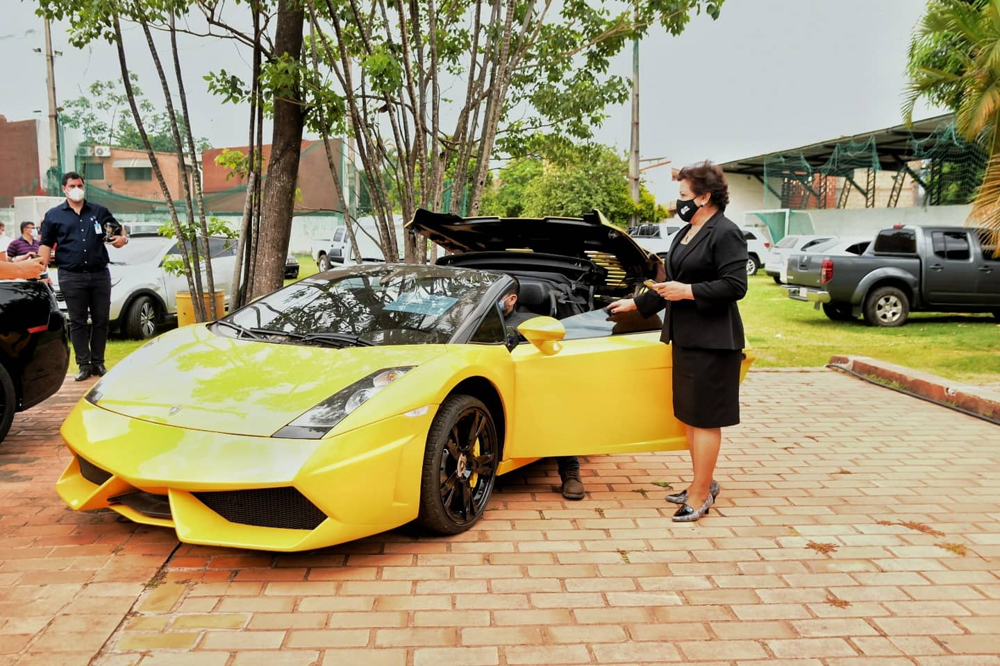 El Lamborghini de “Cucho” fue vendido por más de G. 400 millones -  Nacionales - ABC Color