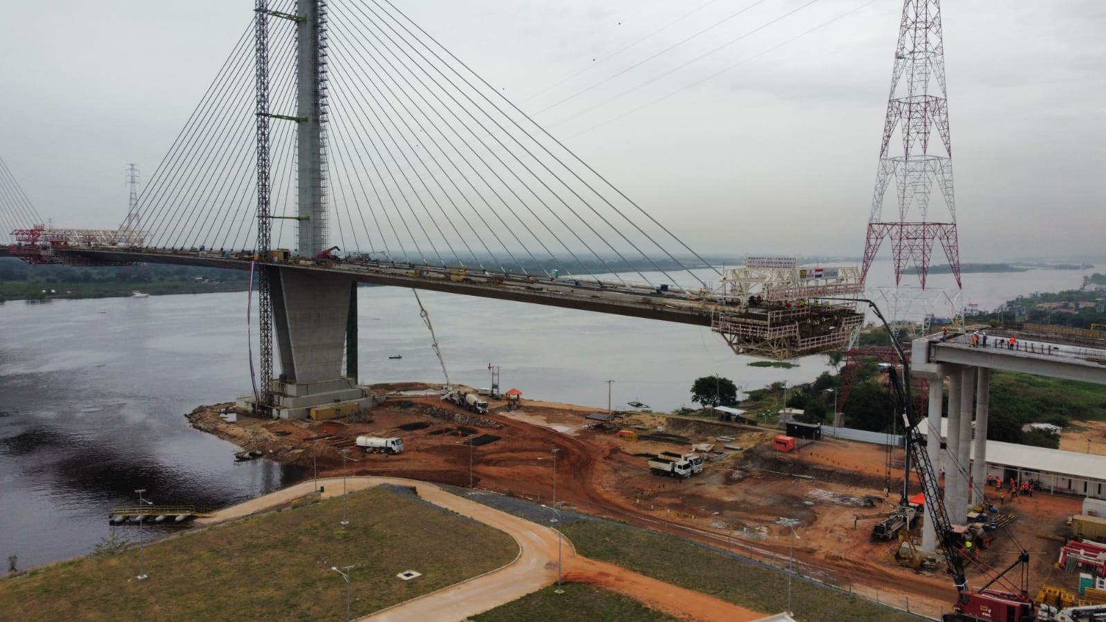 Puente H roes del Chaco quedan menos de 20 metros para su uni n