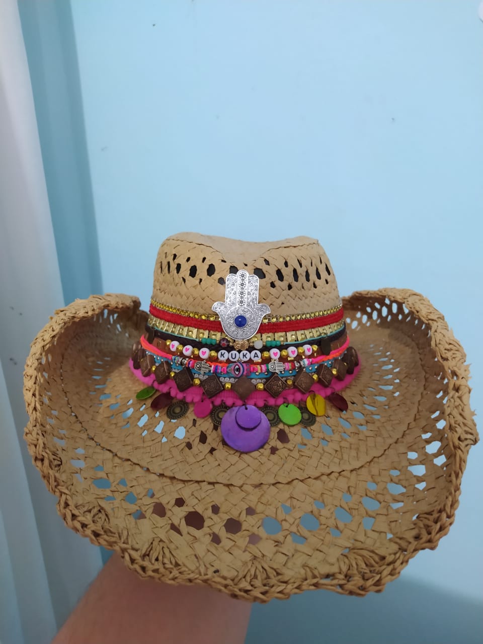 Sombreros personalizados, bordados a mano - Estilo vida - ABC Color