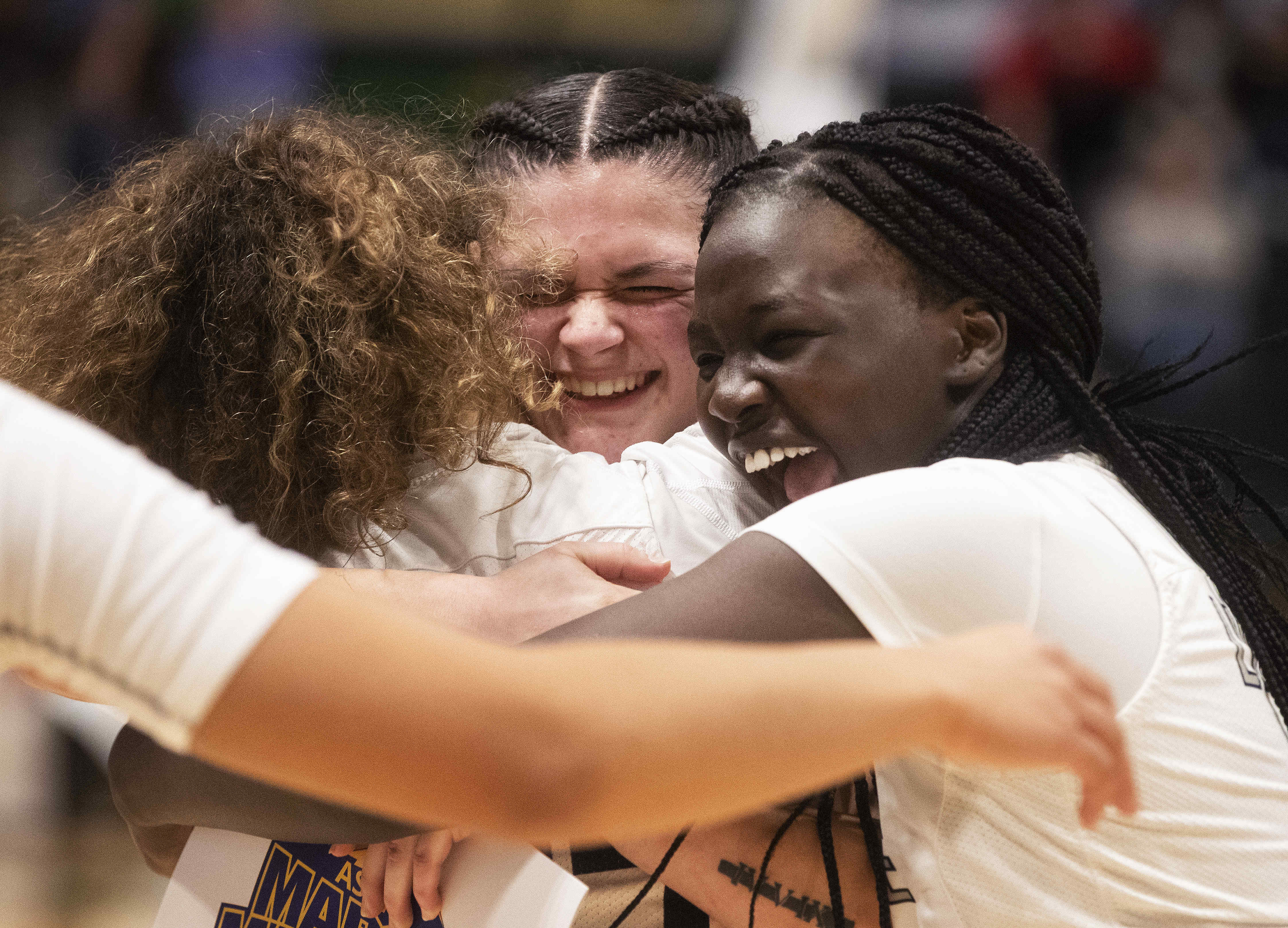Anchorage Christian School dominates from buzzer to buzzer in