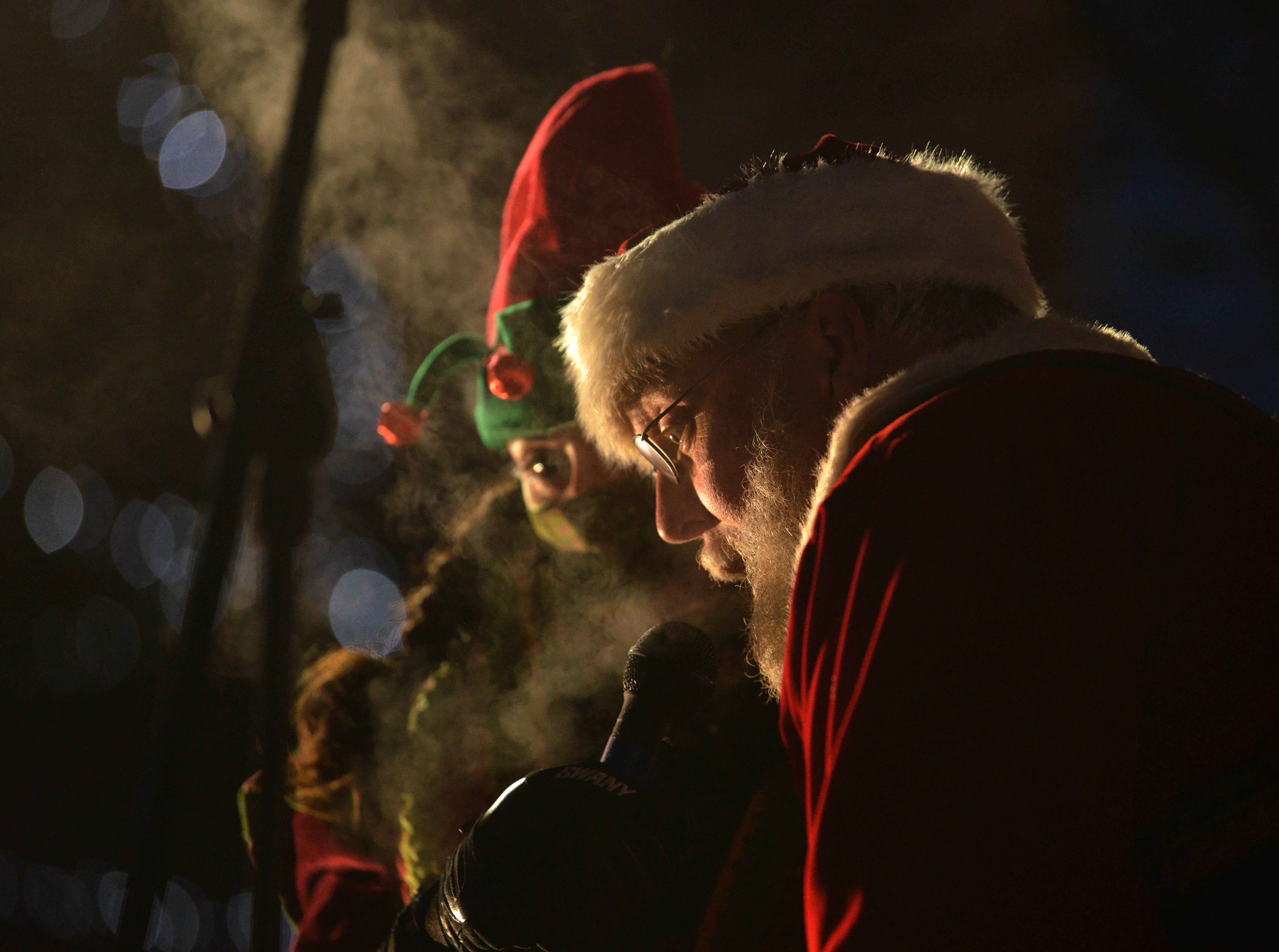 Kansans Shouldn't Miss This Tree Lighting Ceremony