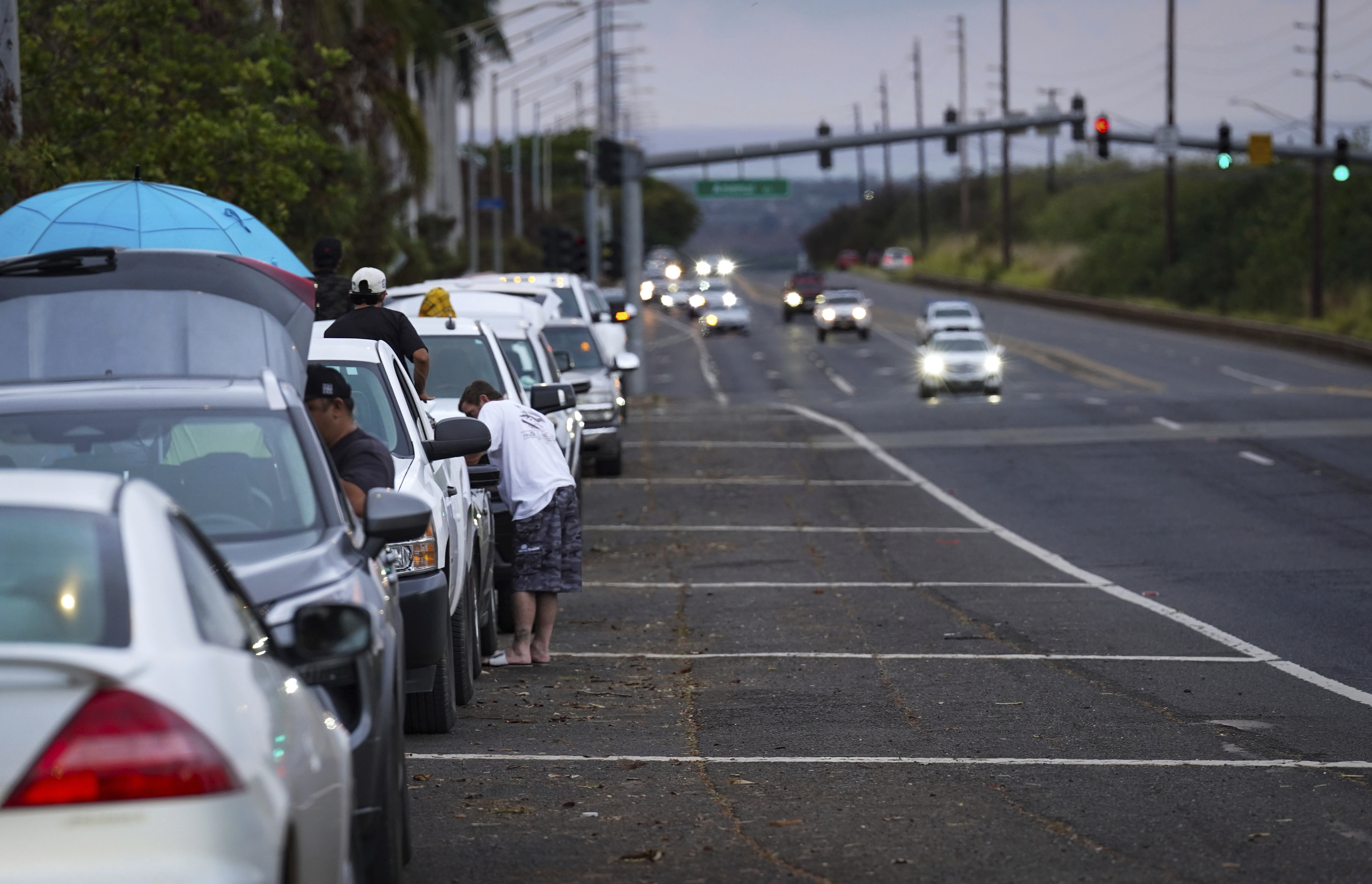 People had hours before the tsunami hit Hawaii. How they spent it