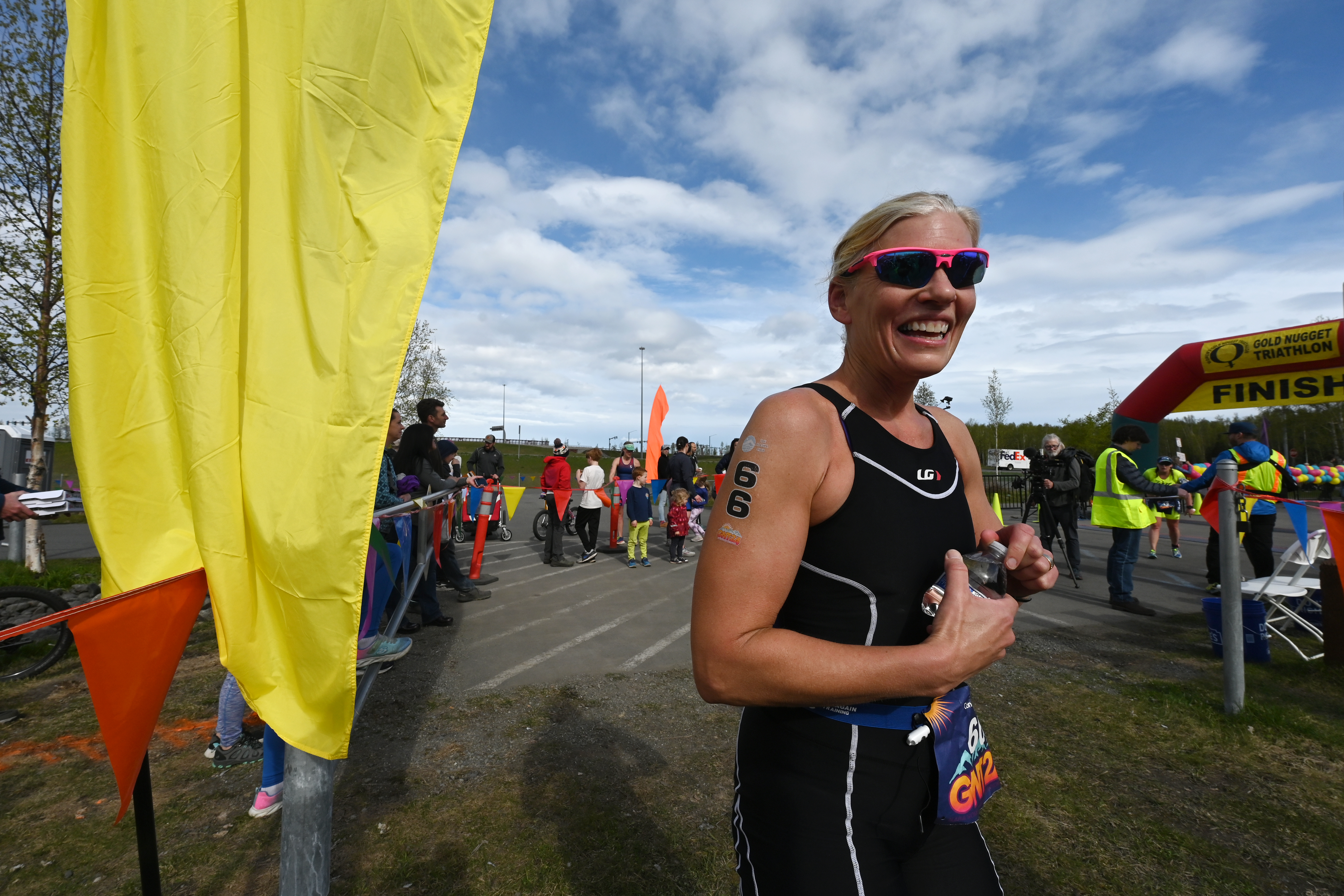 Dedicated to Diane: Sheryl Mohwinkel-Fleming and others continued to honor  her late mother at 2024 Gold Nugget Triathlon - Anchorage Daily News