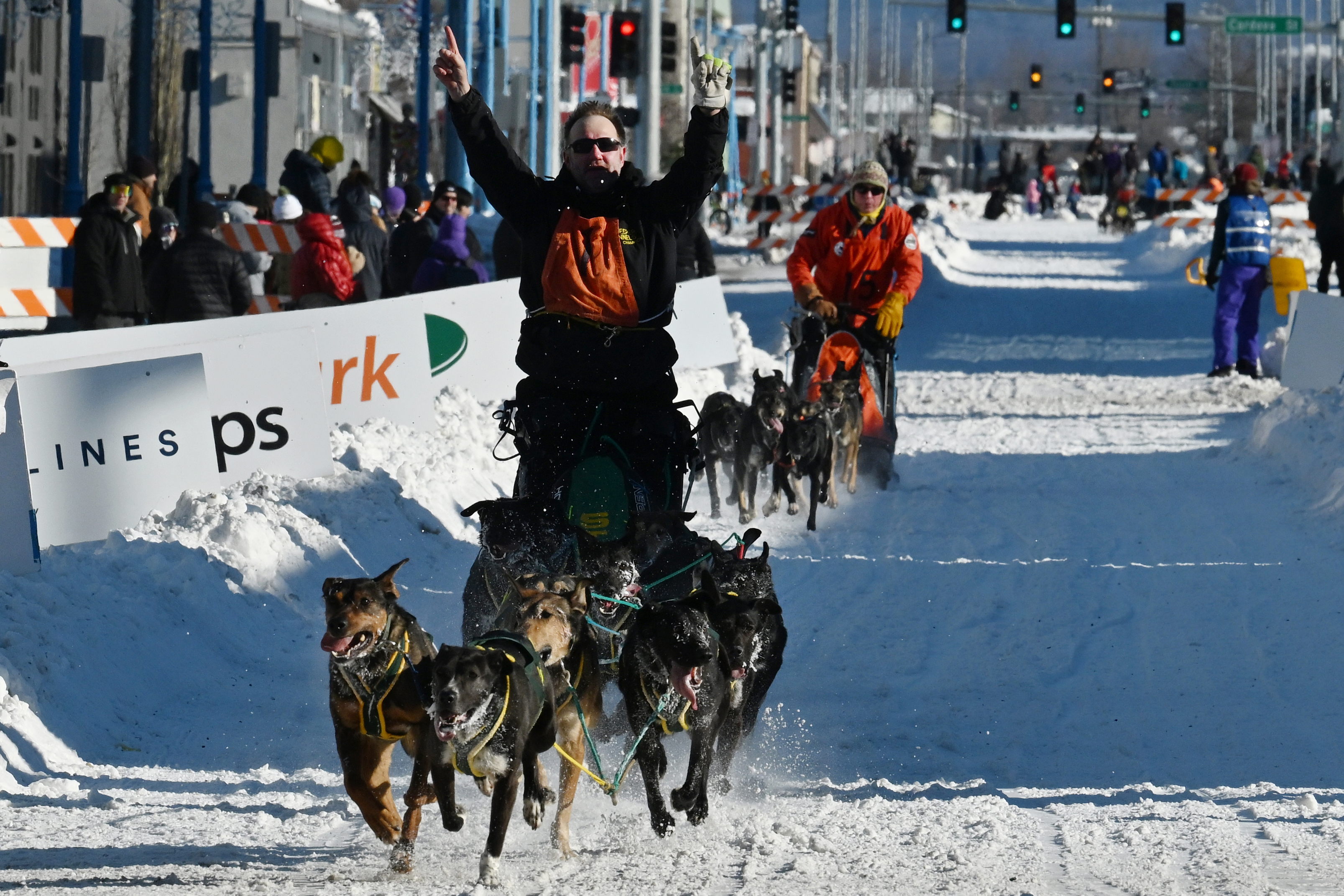 Buddy Streeper wins record 11th Fur Rondy Open World Championship 