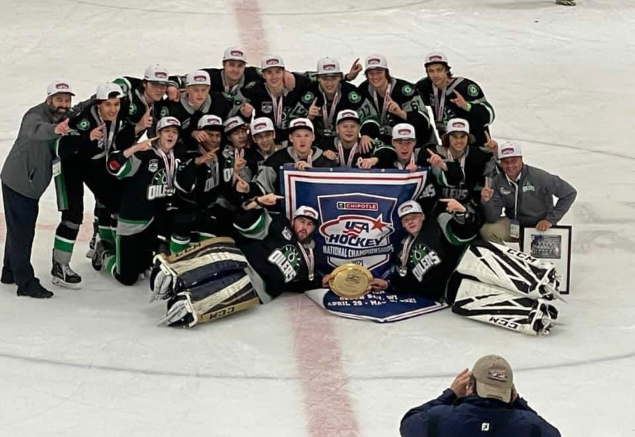 2 Youth Hockey Teams From Anchorage Bring Home National Championships