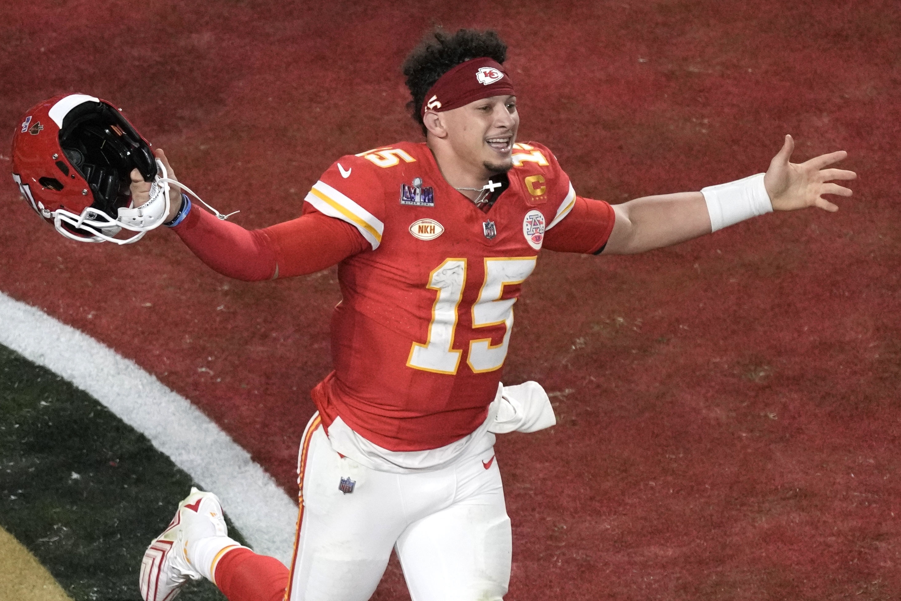 Patrick Mahomes rallies the Chiefs to second straight Super Bowl