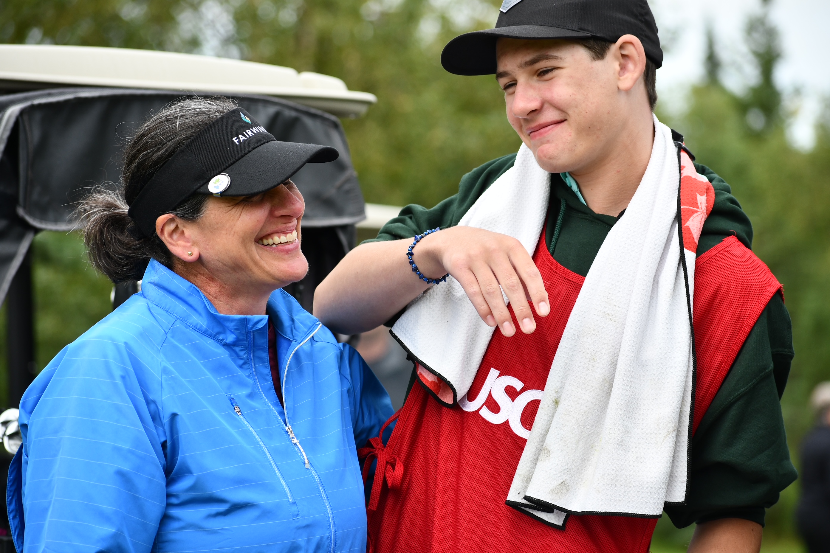 caddying, Canadian Shelly Stouffer picture