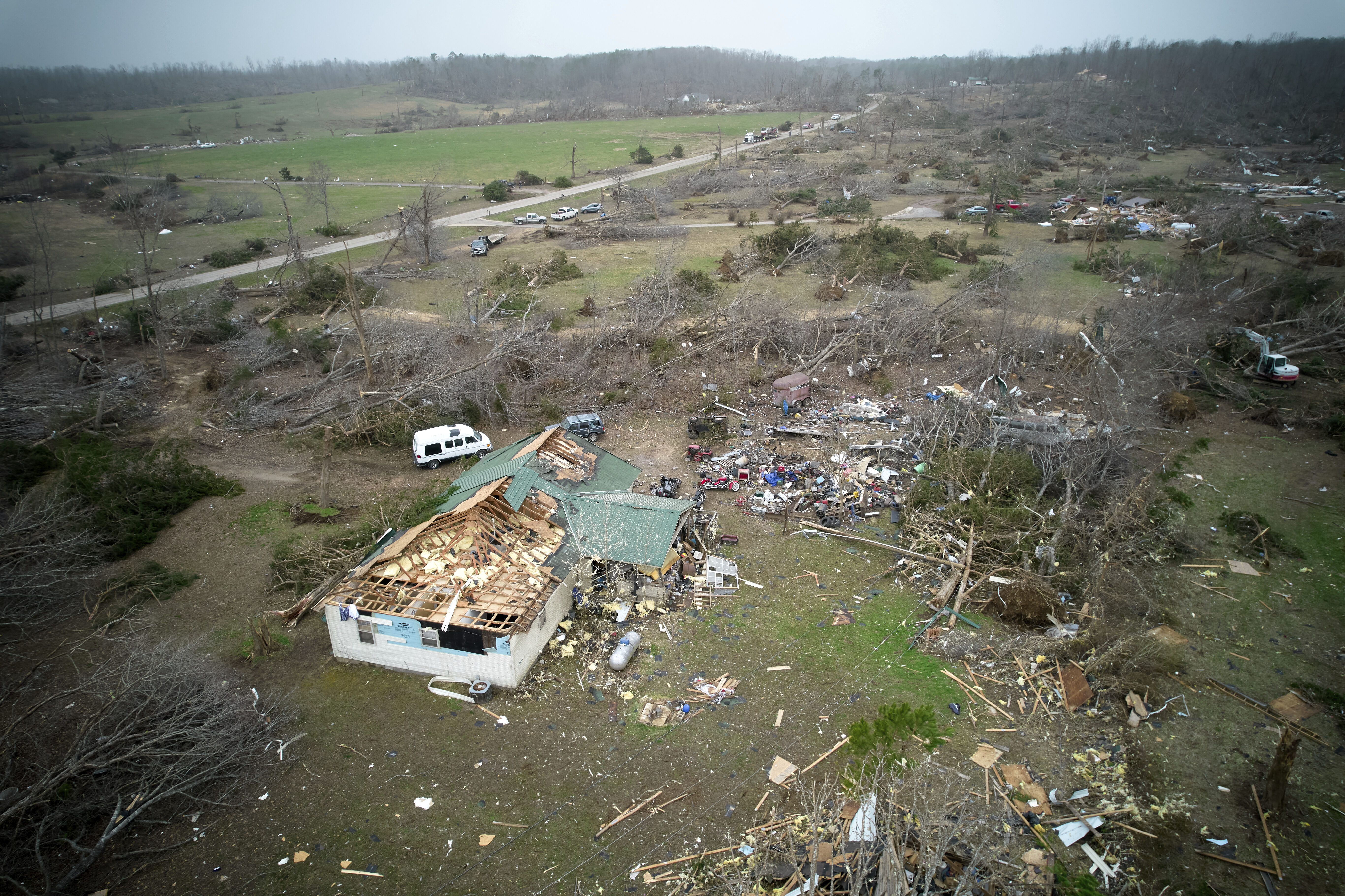 At least 32 dead in massive US storm after new fatalities reported