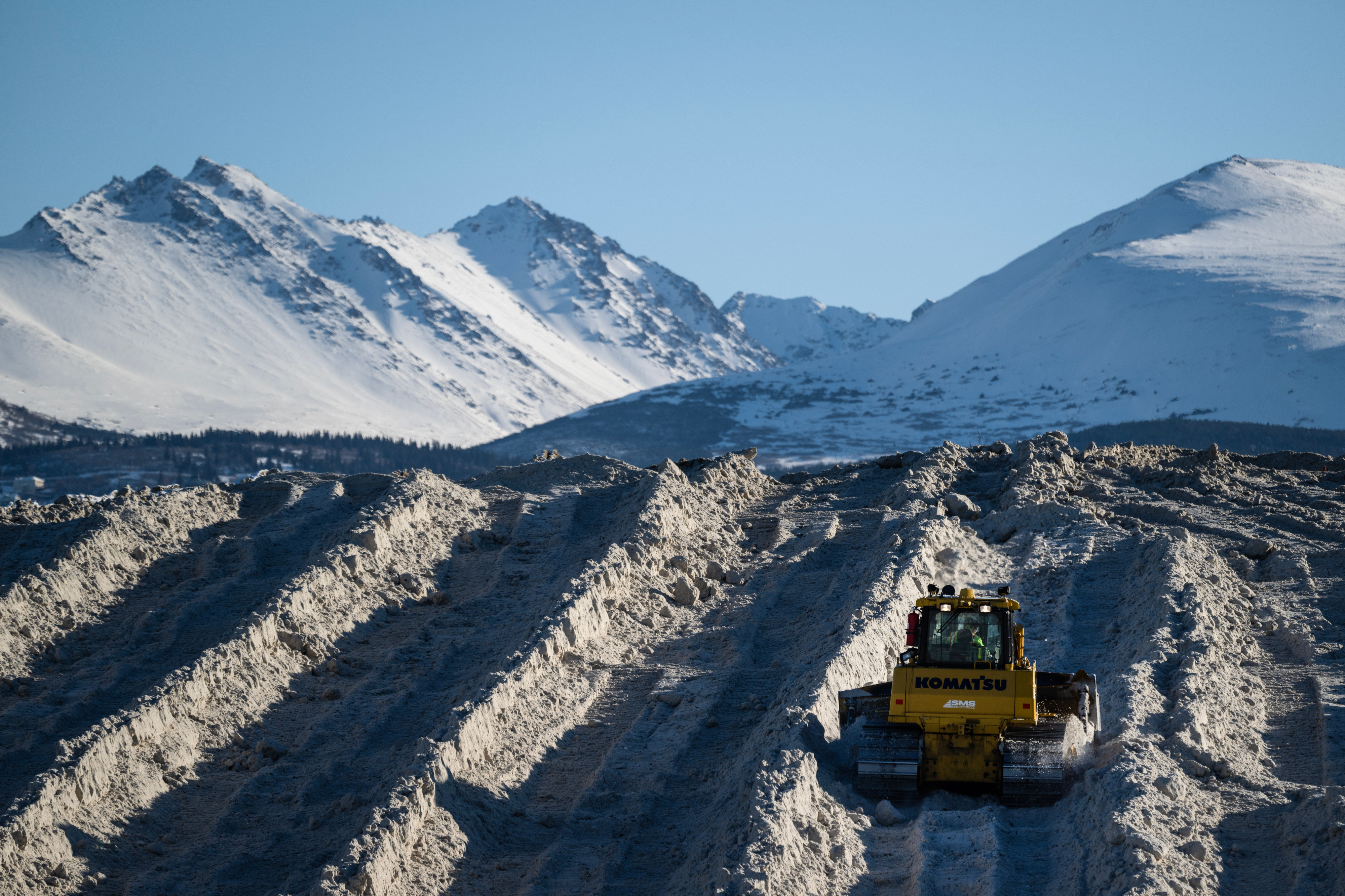 An Alaska miner told Joe Rogan that a museum dumped valuable mammoth tusks  into a New York City waterway. Now people are trying to find them. -  Anchorage Daily News