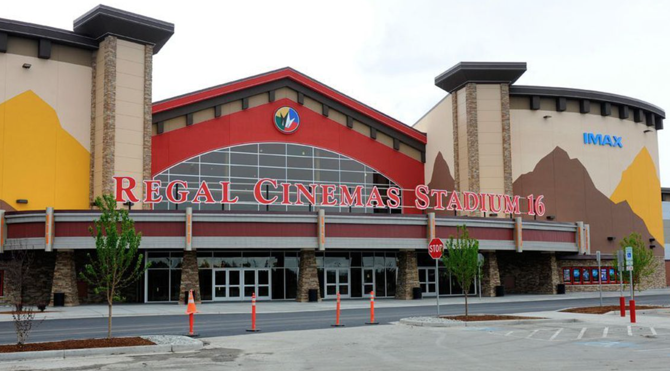 Regal Cinemas tightens age limits at R-rated movies