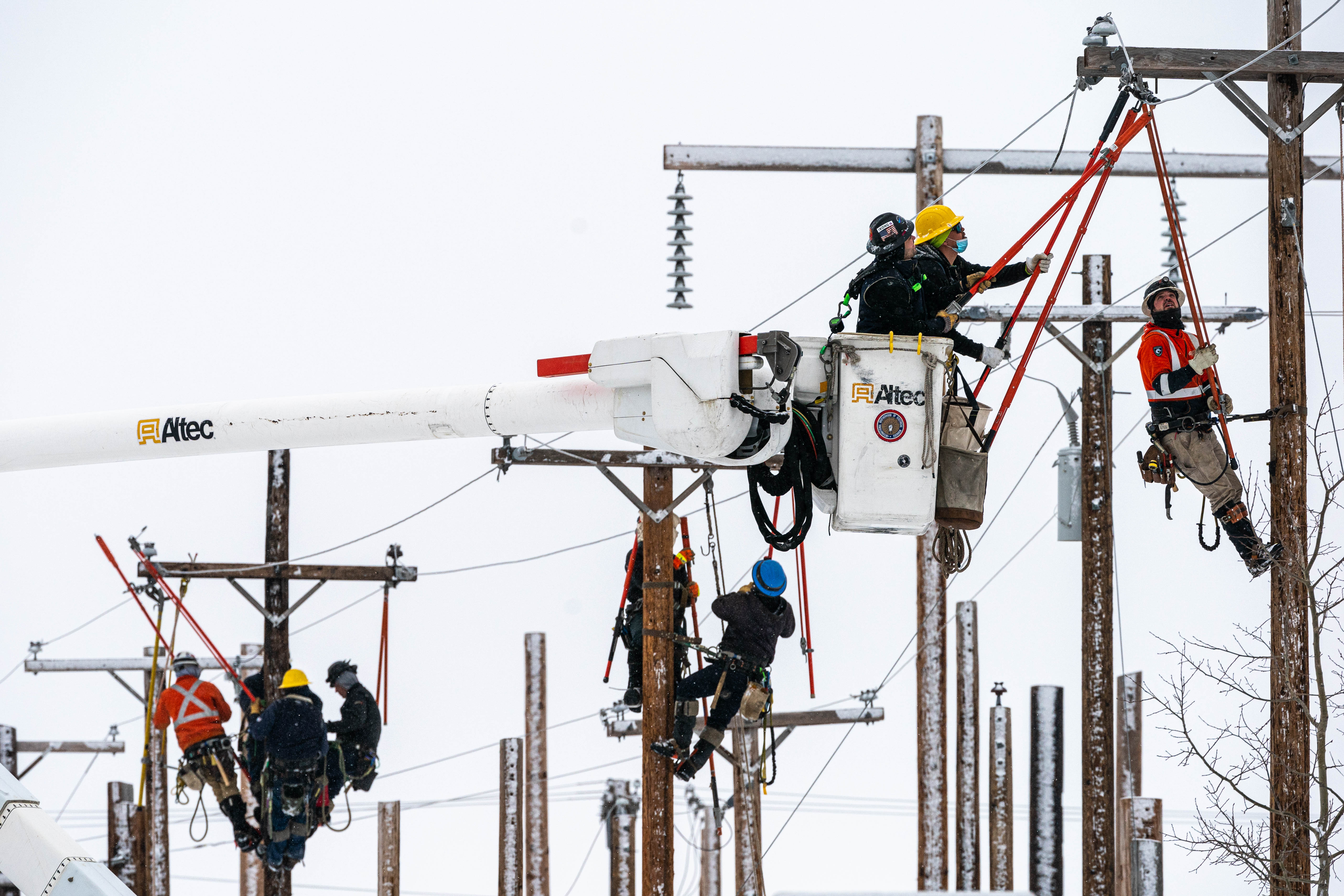 OPINION: State, labor and utilities are aligned on modernizing Alaska's  Railbelt grid
