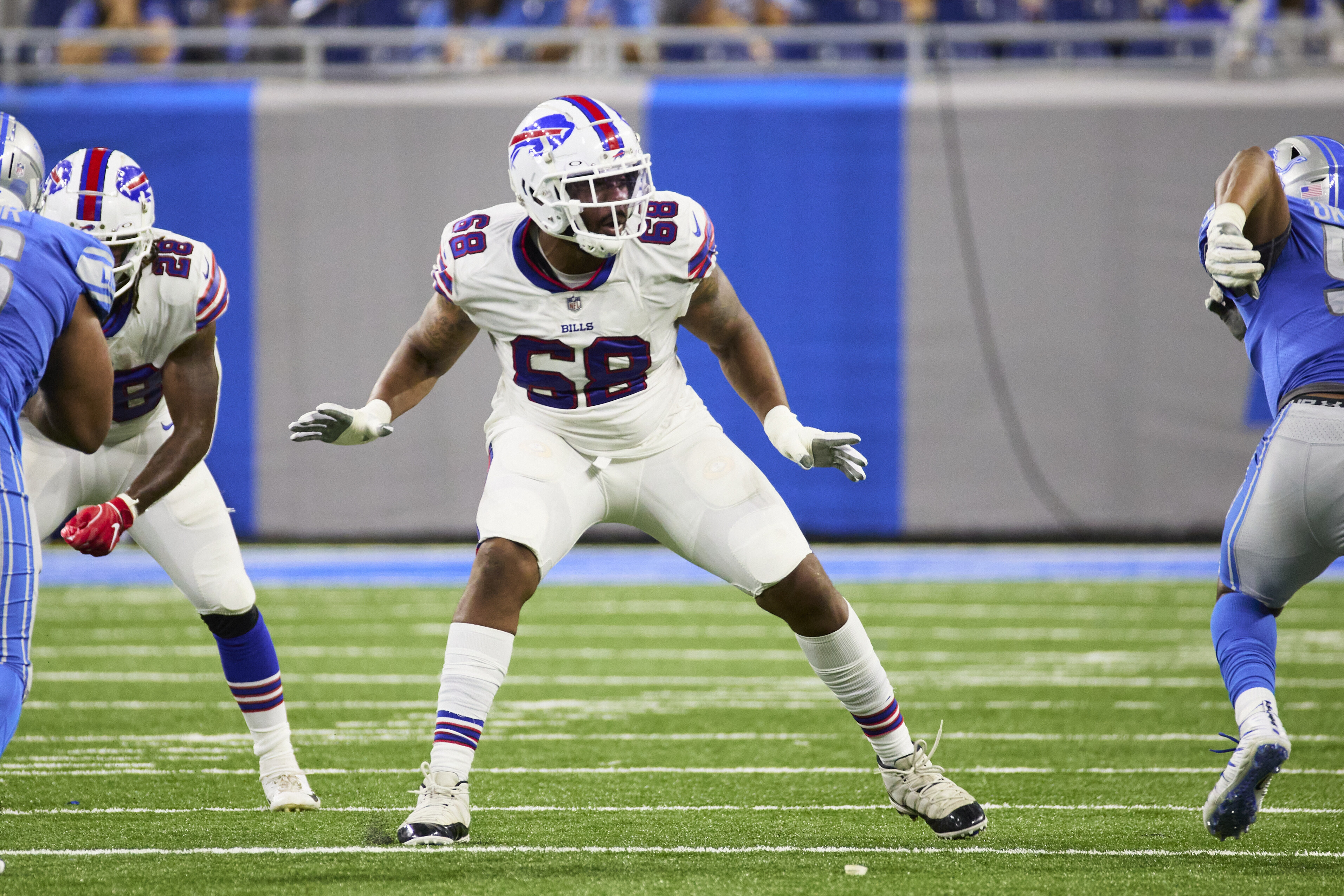 Bills' Bobby Hart suspended one game for hitting Titans coach