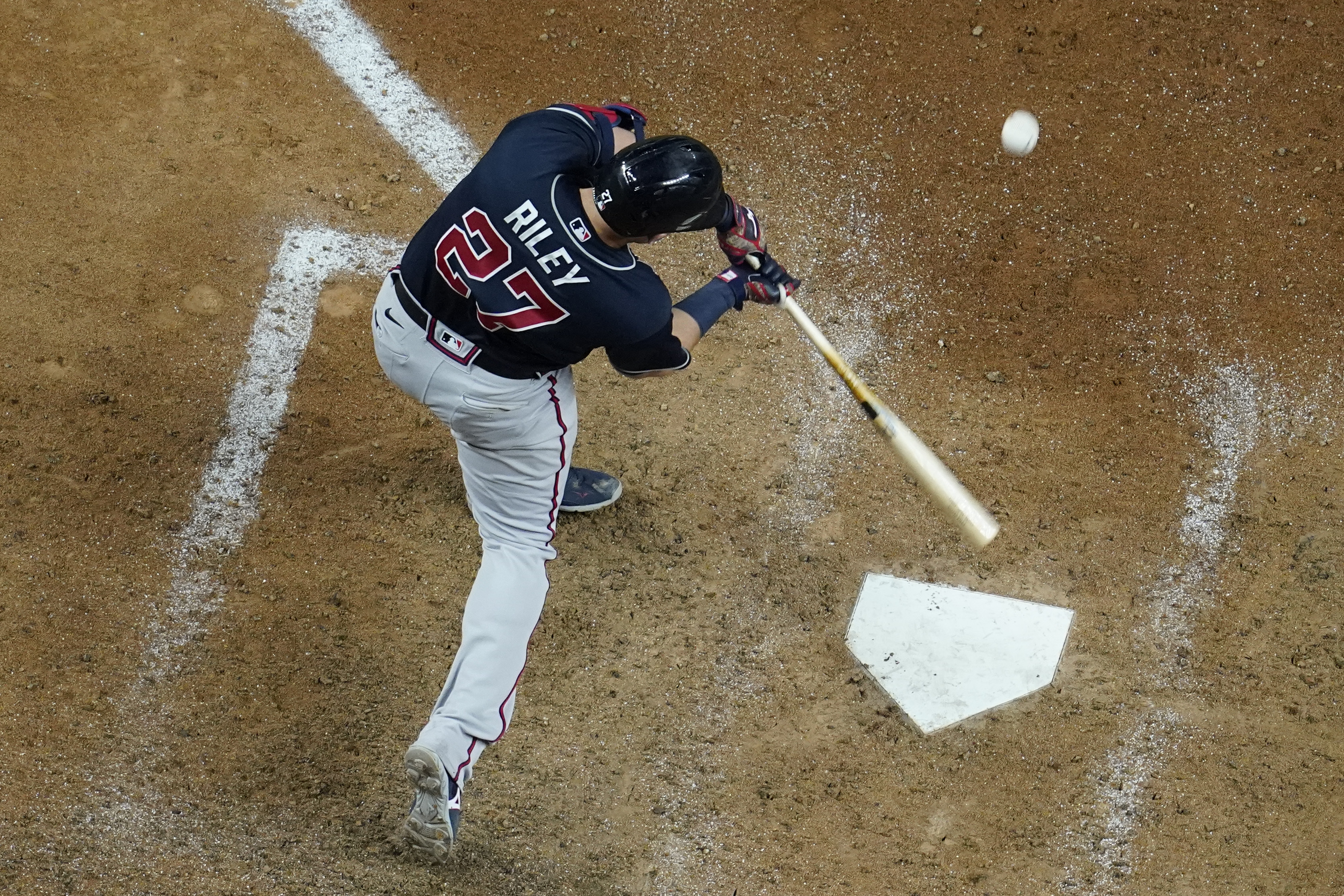 Dodgers roar back to life to beat Braves and make World Series against Rays, World Series