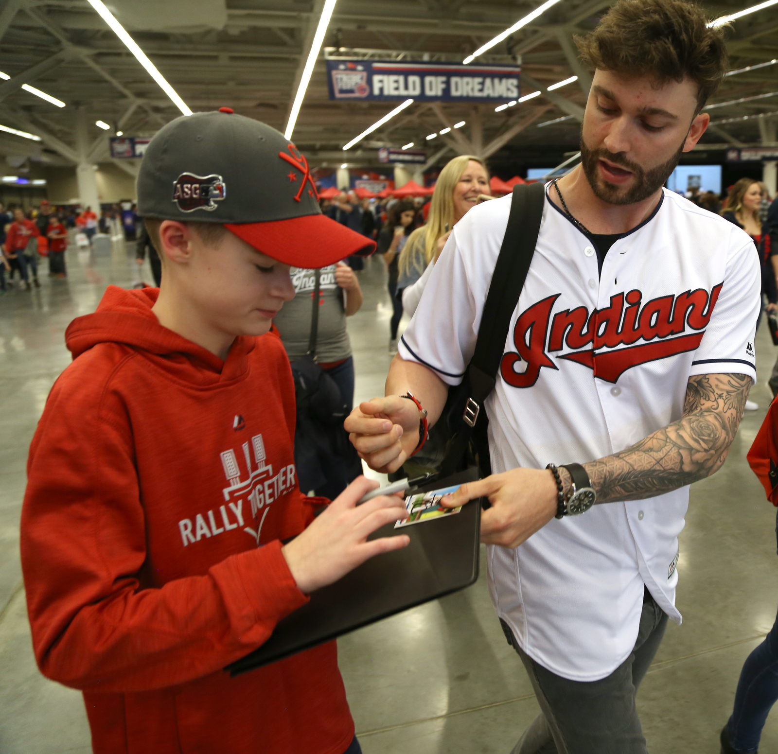 Cleveland Indians outfielder Tyler Naquin quickly shifts gears