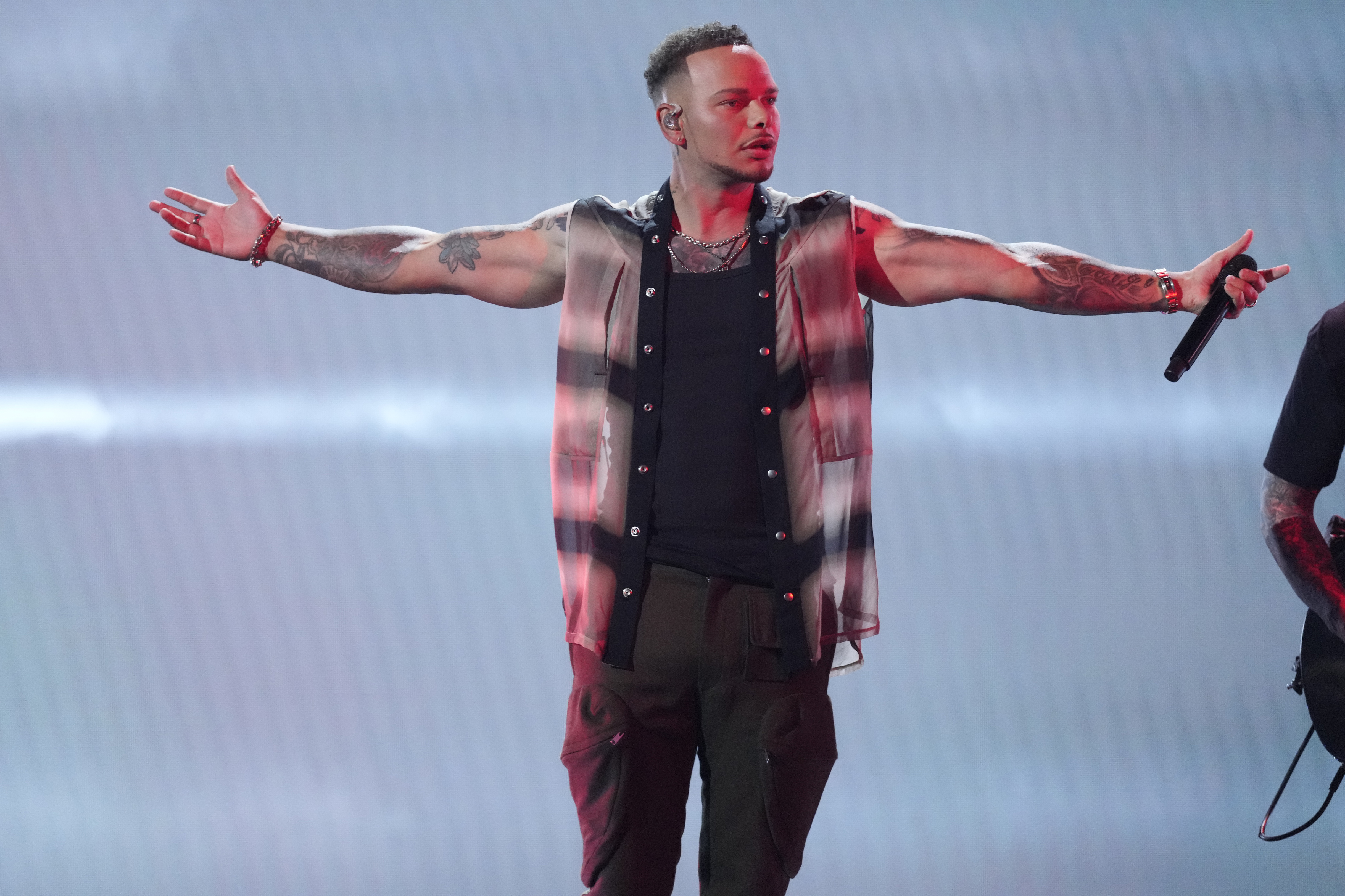 Kane Brown Extends Tour Dates Into 2023