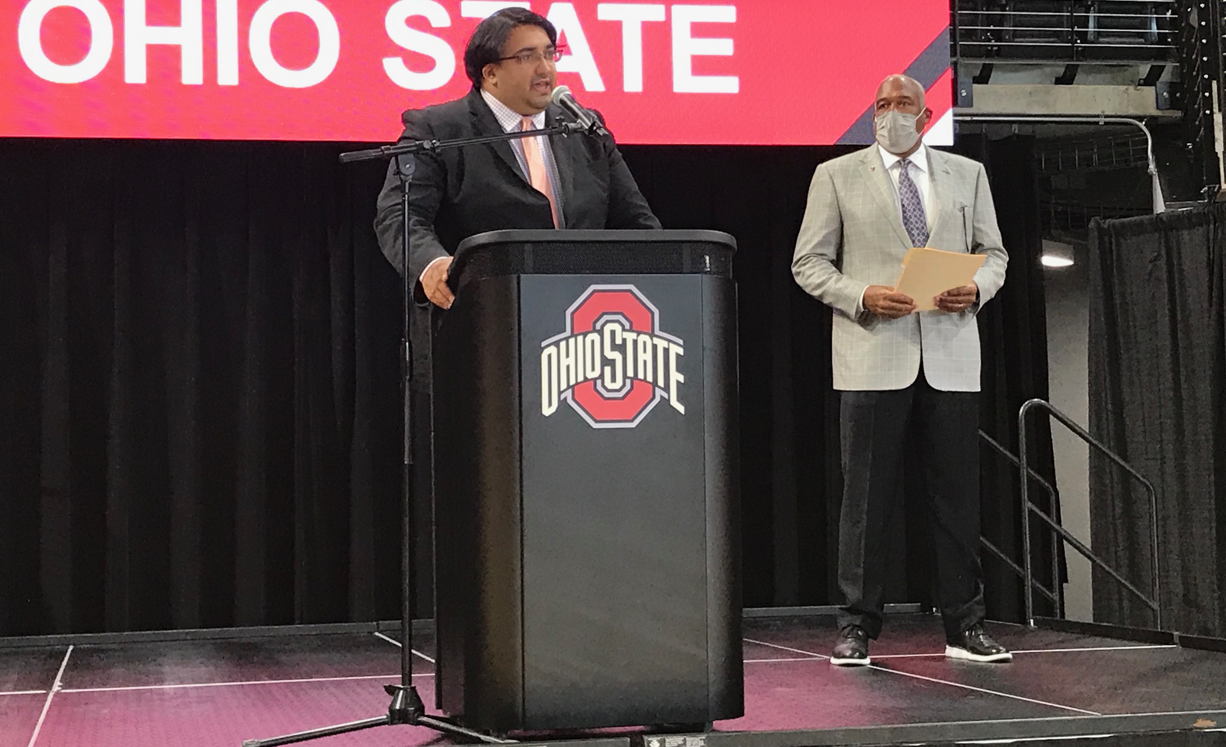 Ohio Senate Passes Bill Allowing College Athletes To Earn Income From Their Name Image And Likeness Cleveland Com