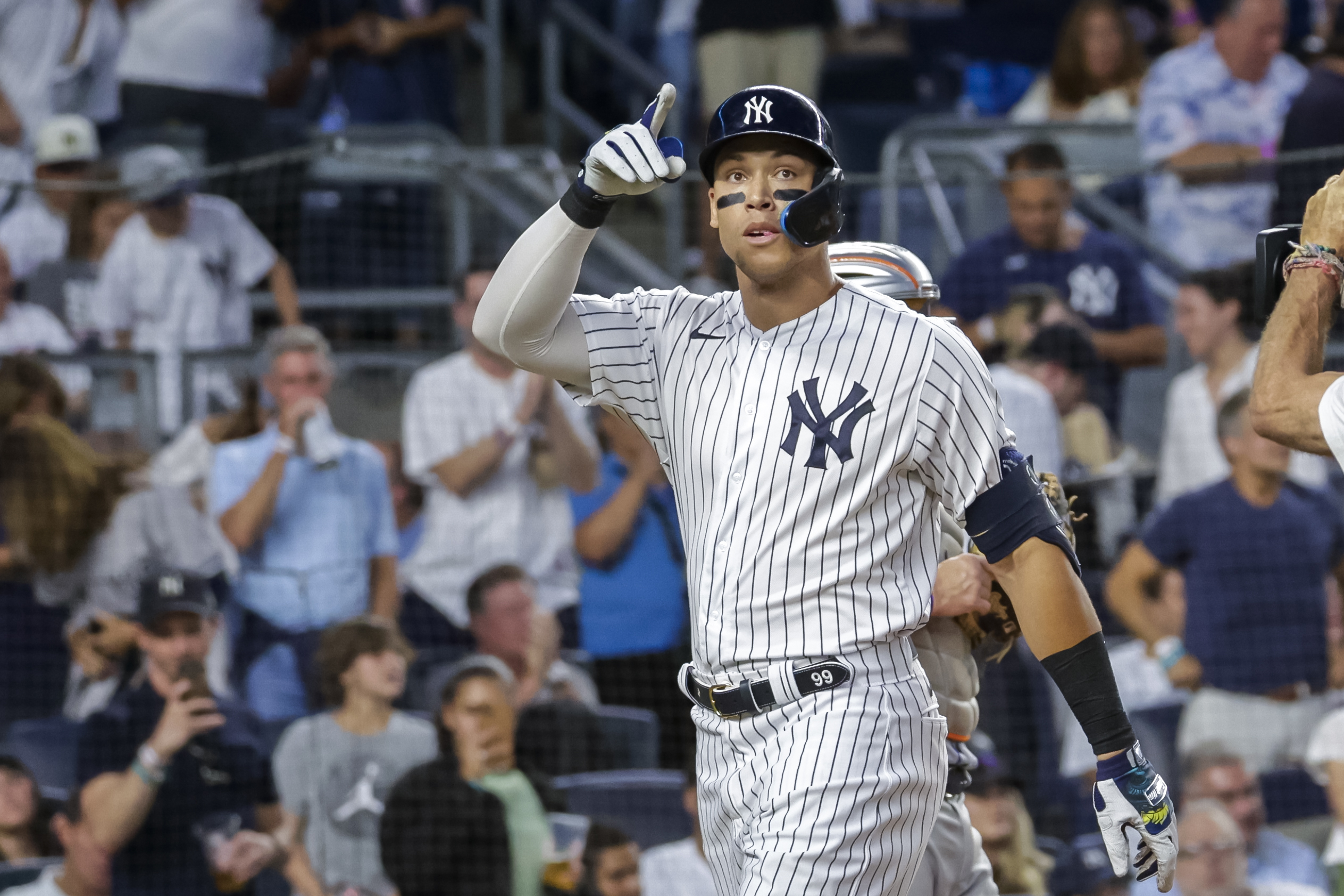 Can Red Sox steal Yankees' Aaron Judge? Boston columnist lays out