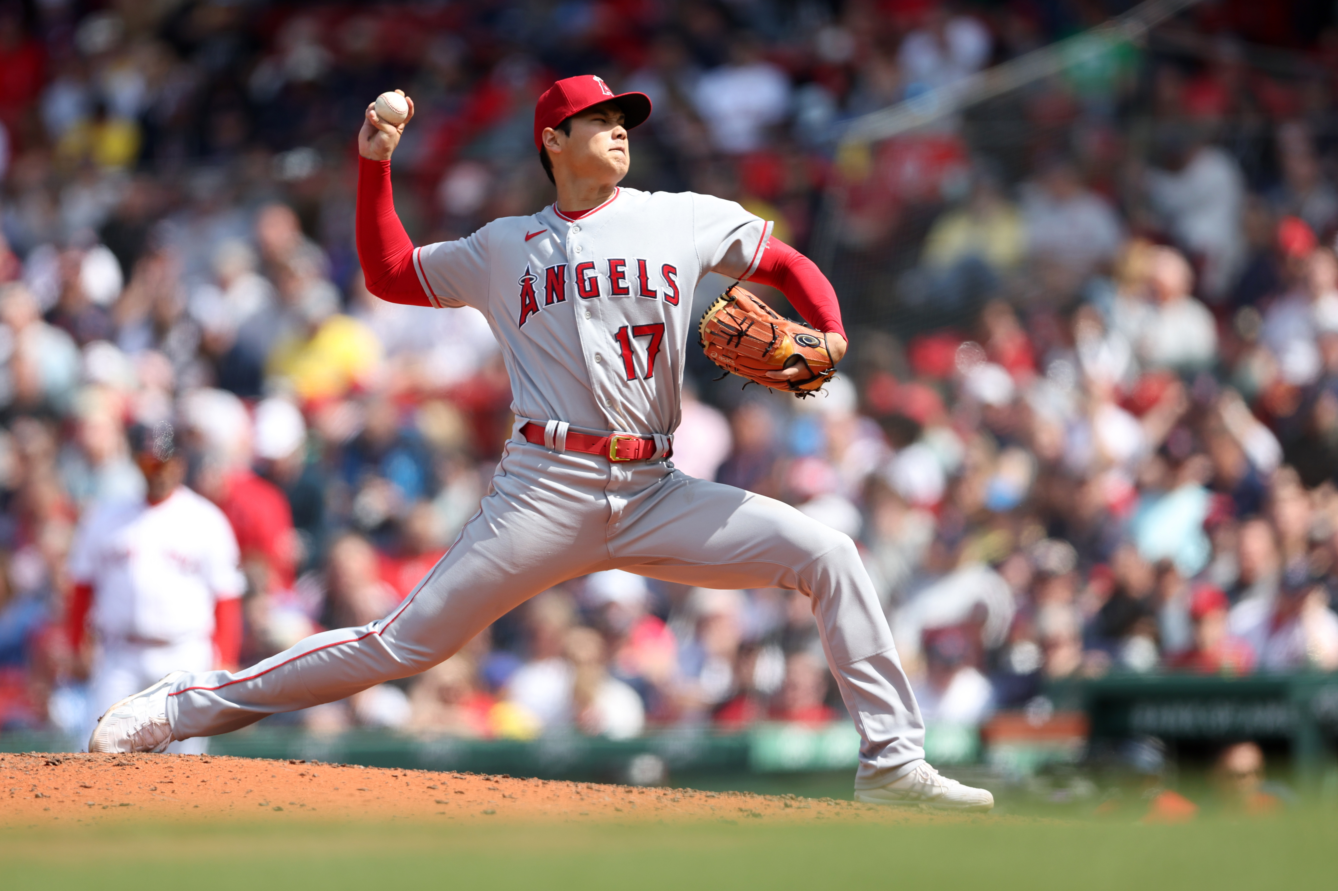 Shohei Ohtani will pitch vs. Red Sox on Monday at Fenway as Angels
